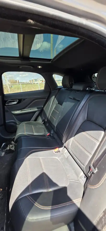 Jaguar F-Pace снимка Jaguar F-Pace