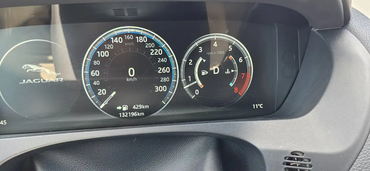 Jaguar F-Pace снимка Jaguar F-Pace