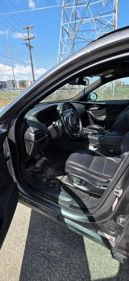 Jaguar F-Pace снимка Jaguar F-Pace