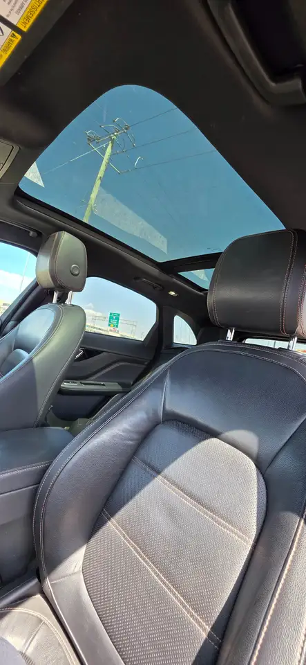 Jaguar F-Pace снимка Jaguar F-Pace
