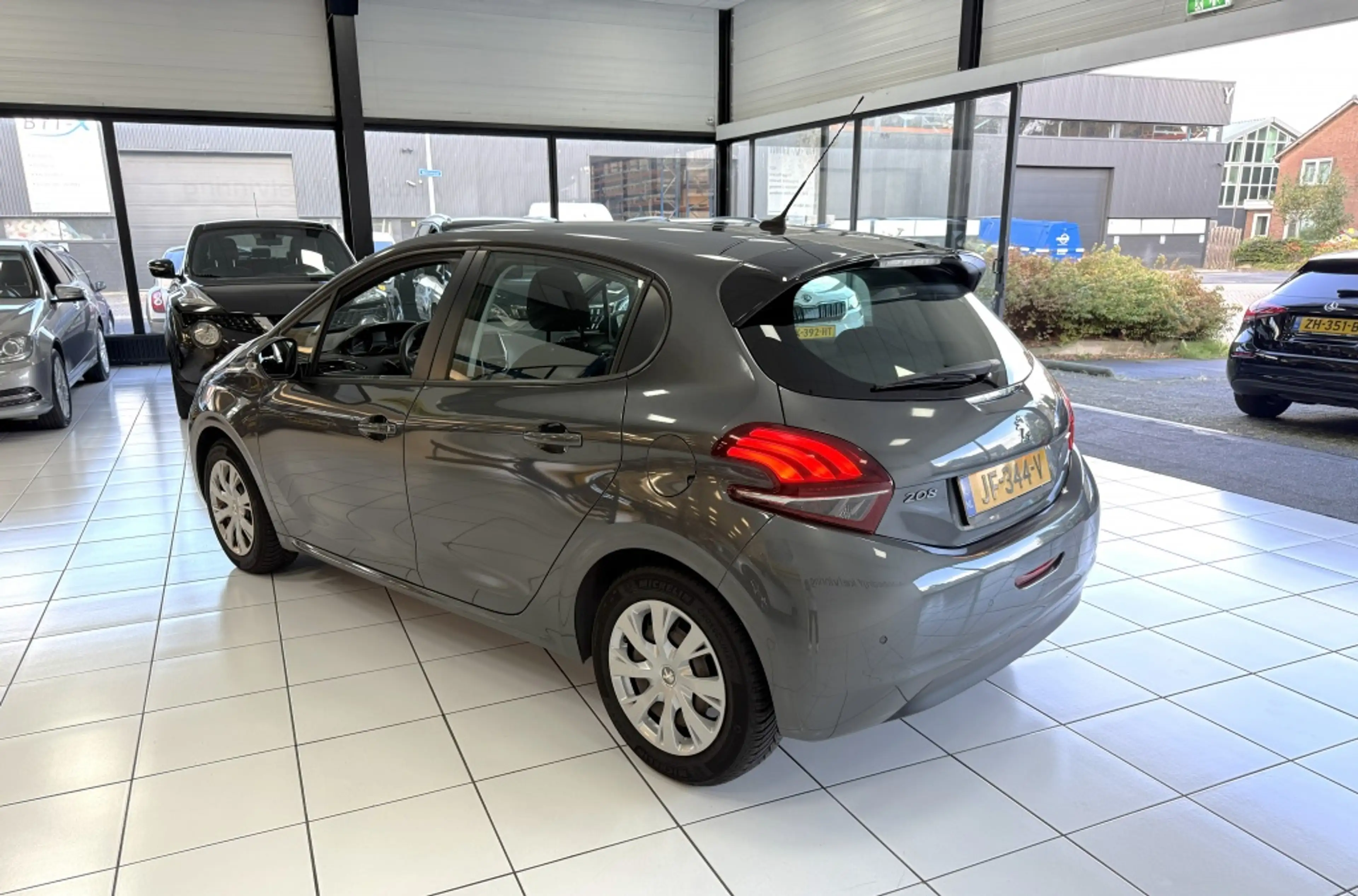 Peugeot 208 1.2 PureT. Blue Lion Bovag Garantie NAP — photo 13