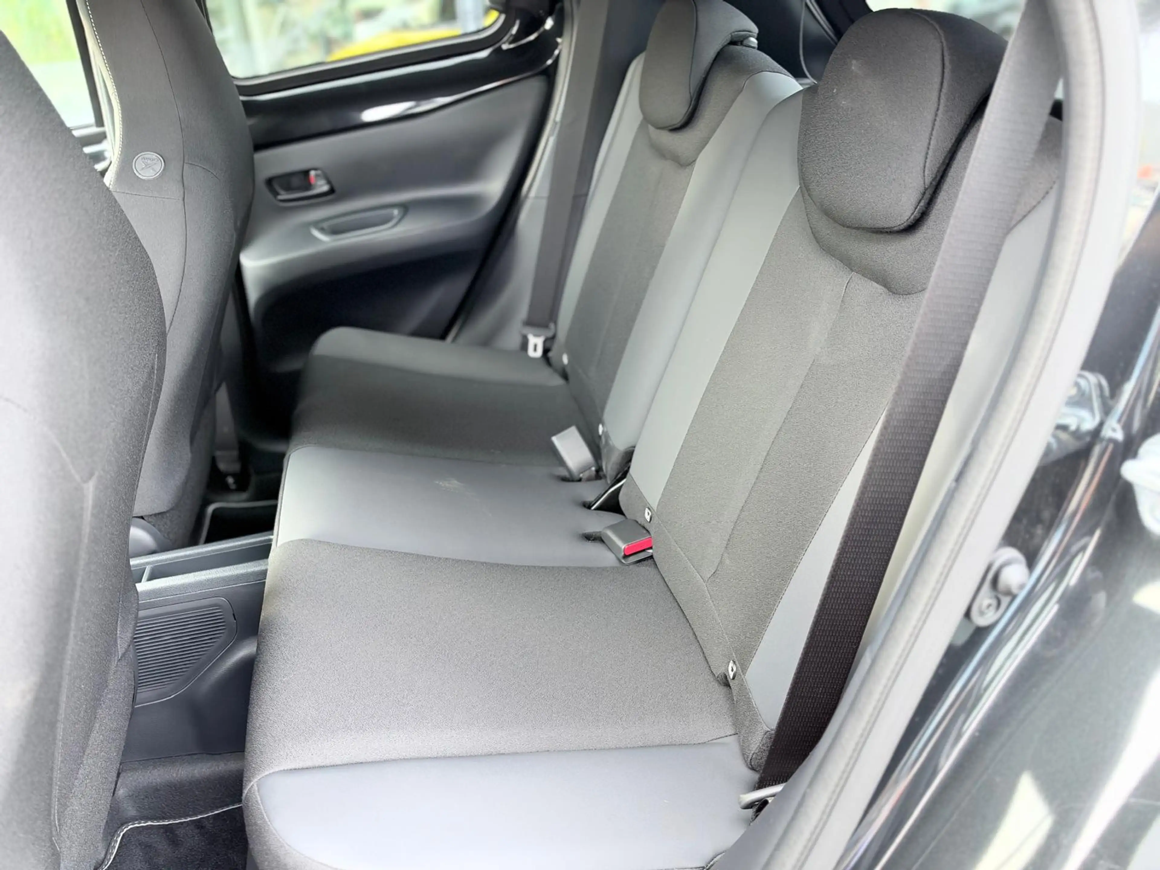 Toyota Aygo X Hybrid 115 GR Sport Automaat | JBL | LED | Keyless — photo 10