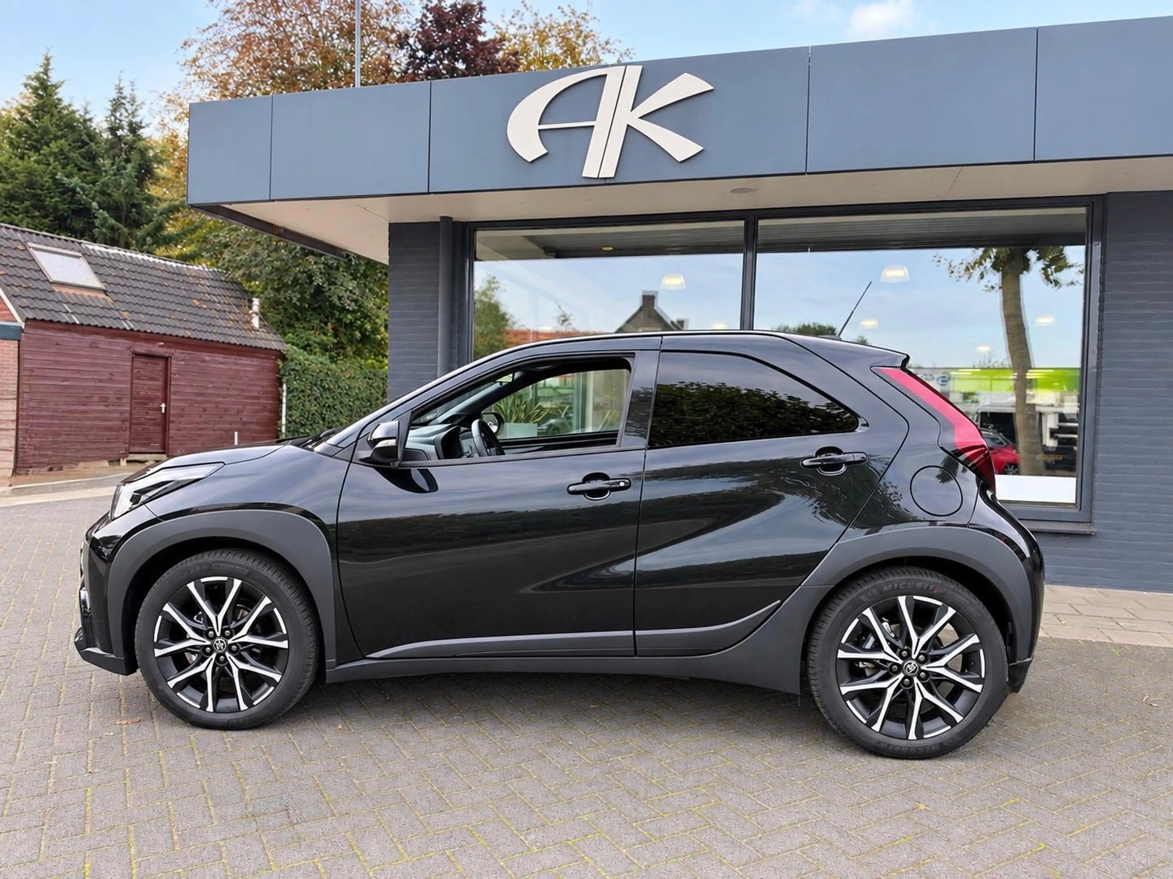 Toyota Aygo X Hybrid 115 GR Sport Automaat | JBL | LED | Keyless — photo 5