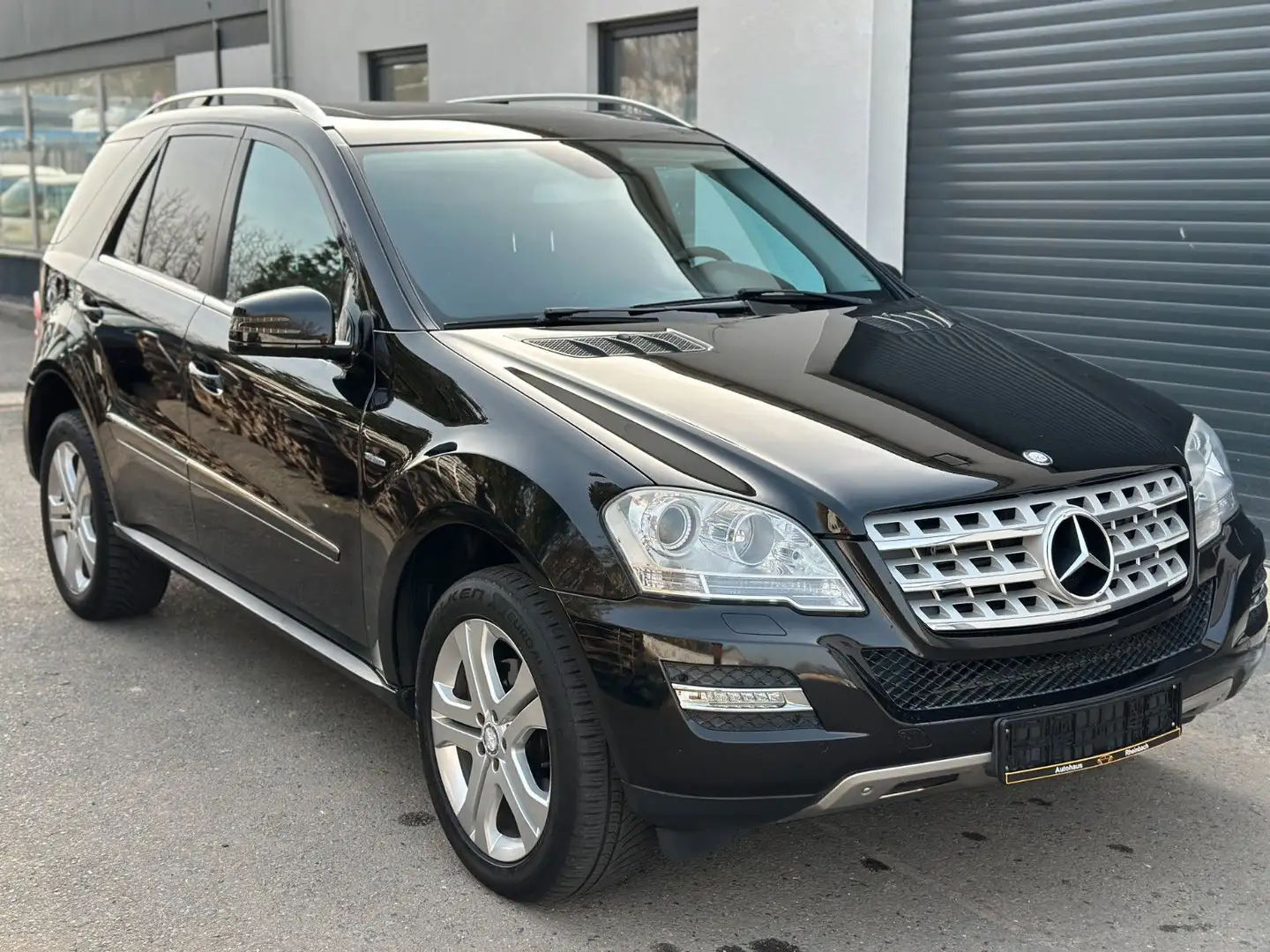 Mercedes-Benz ML 300 ML300 CDI 4Matic TURBO NEU/ÖLKÜHLER+ REIFEN NEU/ Schwarz - 1