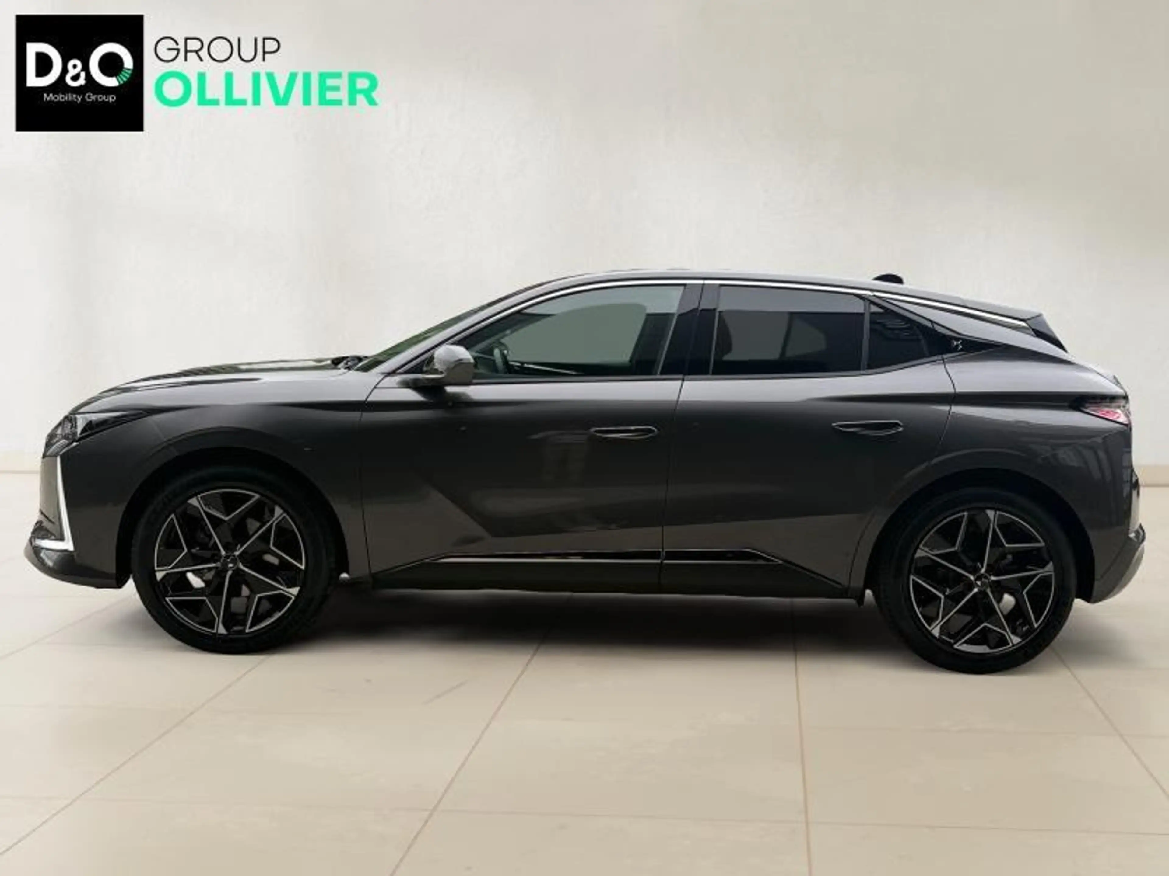 DS Automobiles DS 4 PALLAS MICRO HYBRID — photo 2