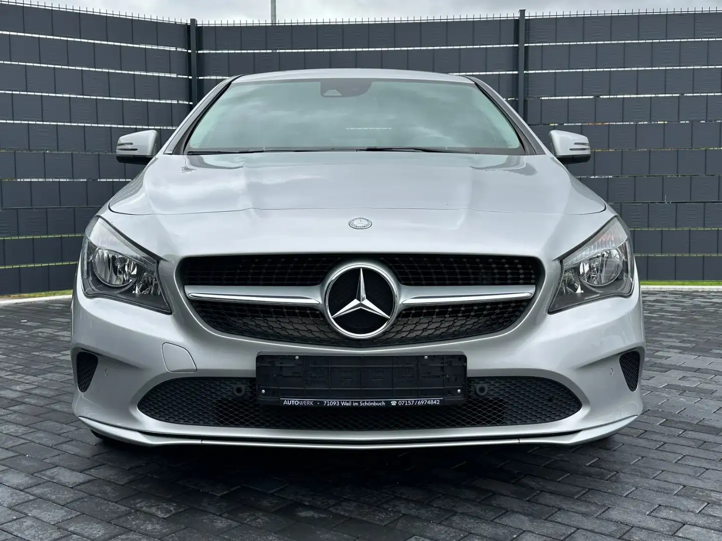 Mercedes-Benz CLA 200 *AUTOMATIK*COMAND*STHZ*CAM*SHZ*TEMP* Silber - 2