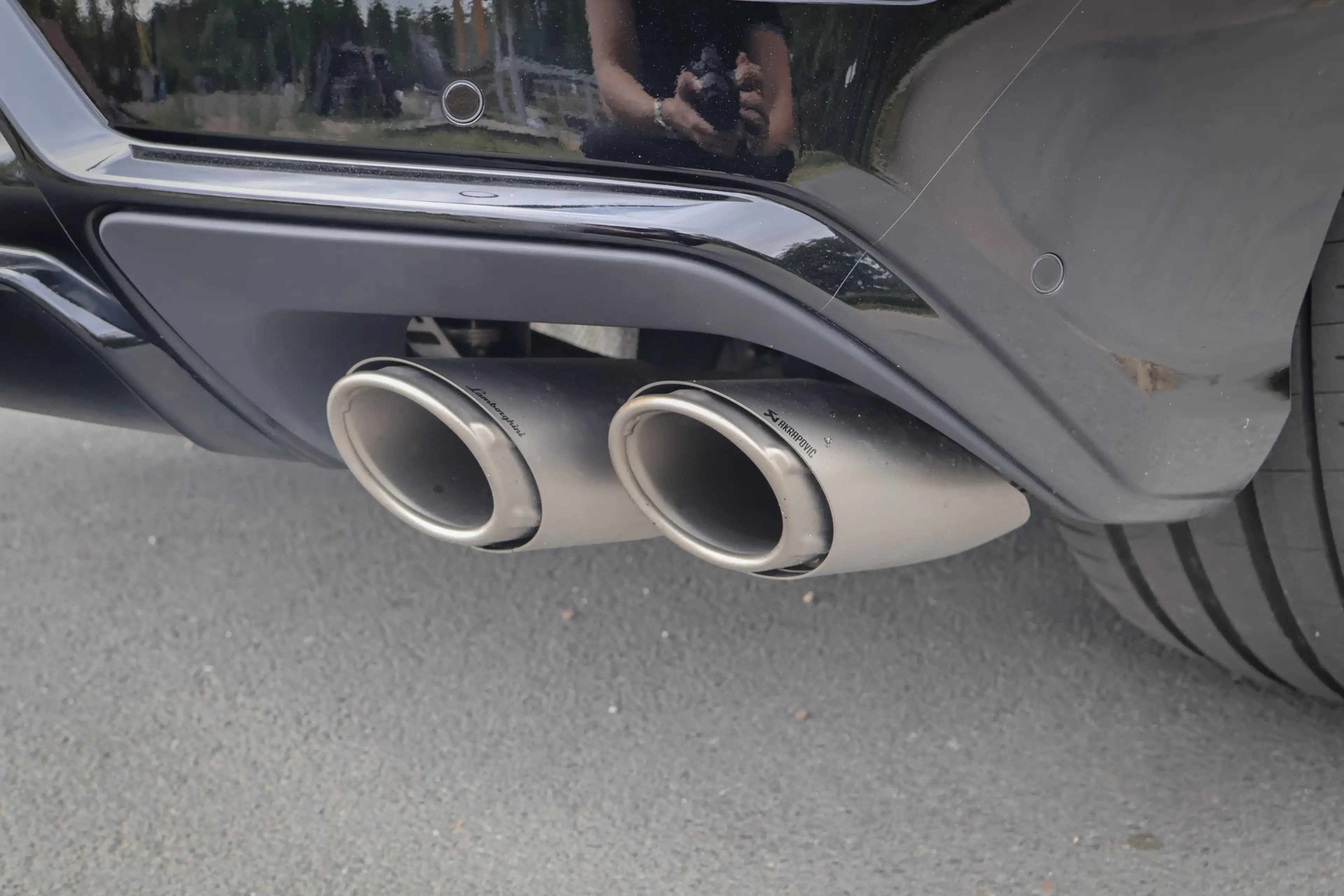Lamborghini Urus 4.0 V8 Hybrid SE | ADPATIVE | AKRAPOVIC | TREKHAAK — photo 10