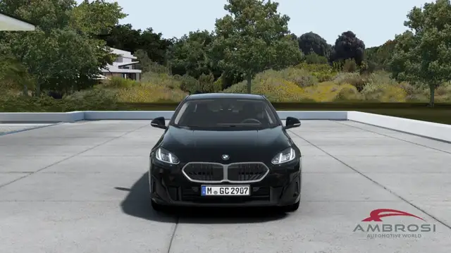 BMW 2 Series view 4