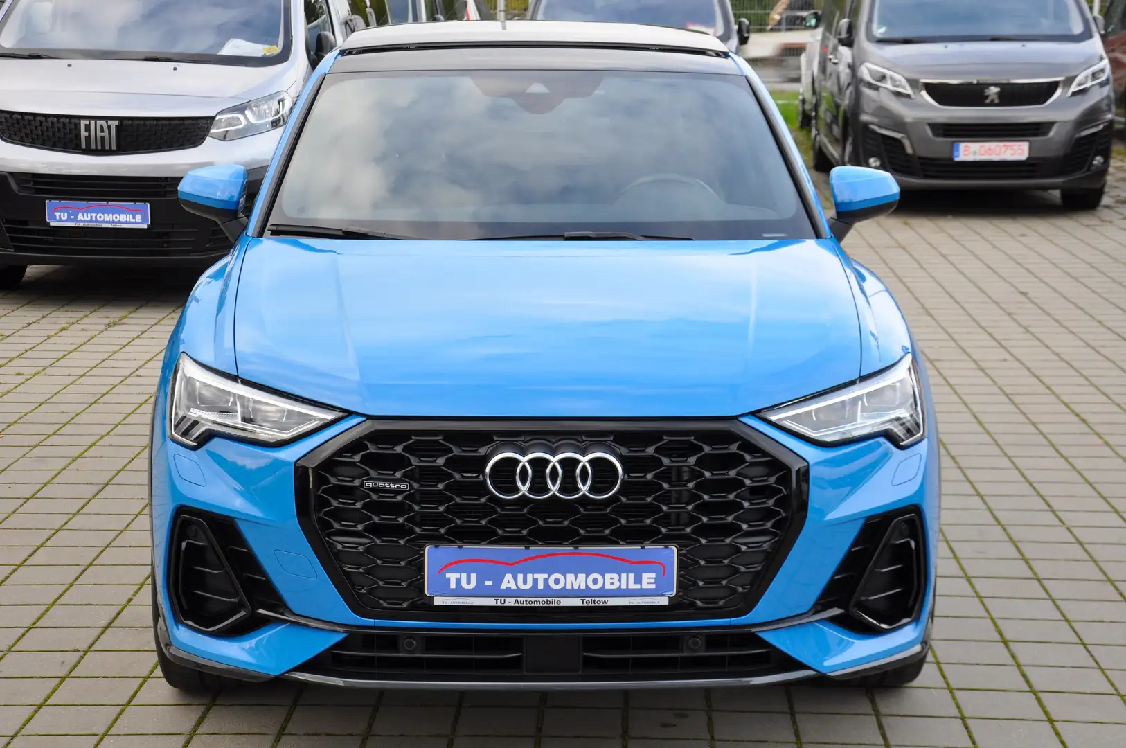 Audi Q3 Q3 Sportback 40 TFSI quattro S line PANO-MATRIX-1. Bleu - 2