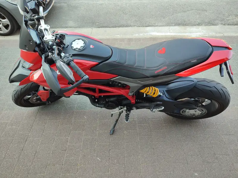 Ducati Hypermotard 821 - foto 3