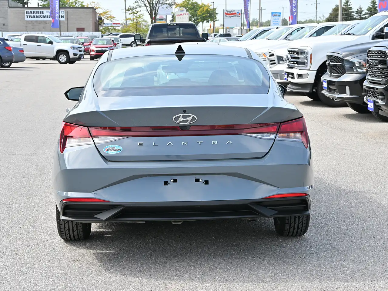 Hyundai ELANTRA снимка Hyundai ELANTRA