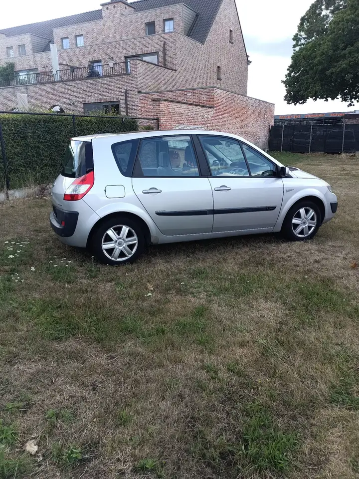 Renault Megane 1.6i 16v Privil�ge, foto 3