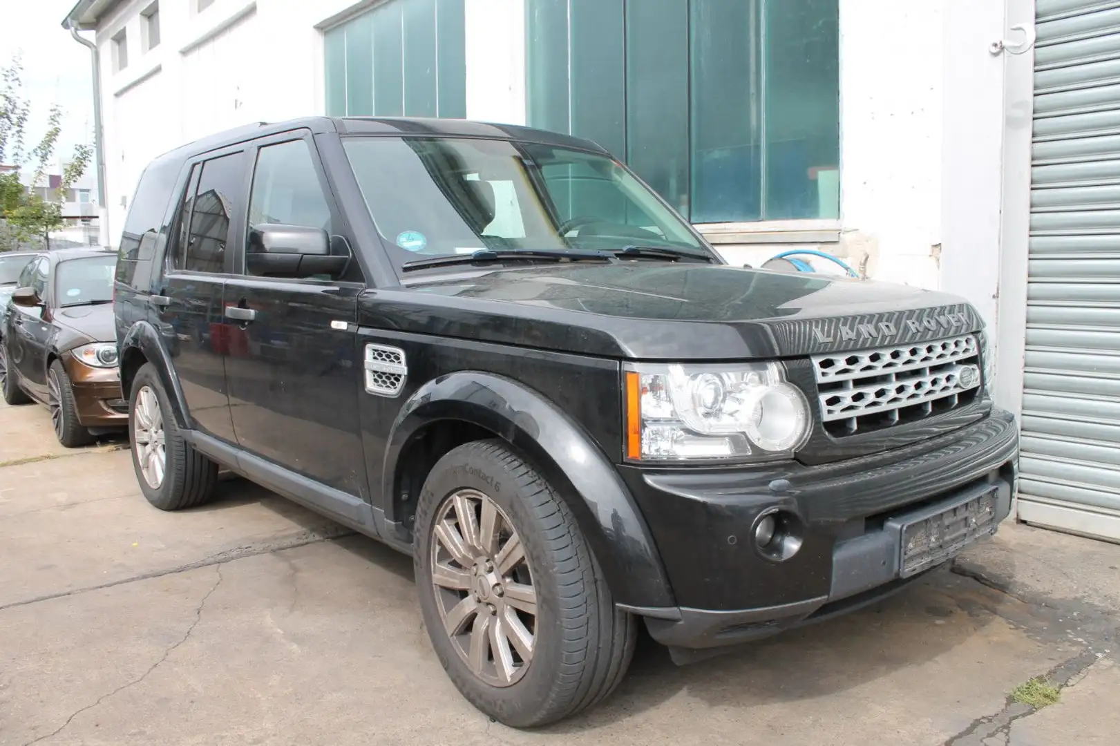 Land Rover Discovery 4 SDV6 HSE Schwarz - 1