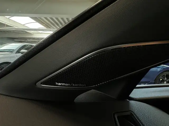 Volkswagen Golf view 13