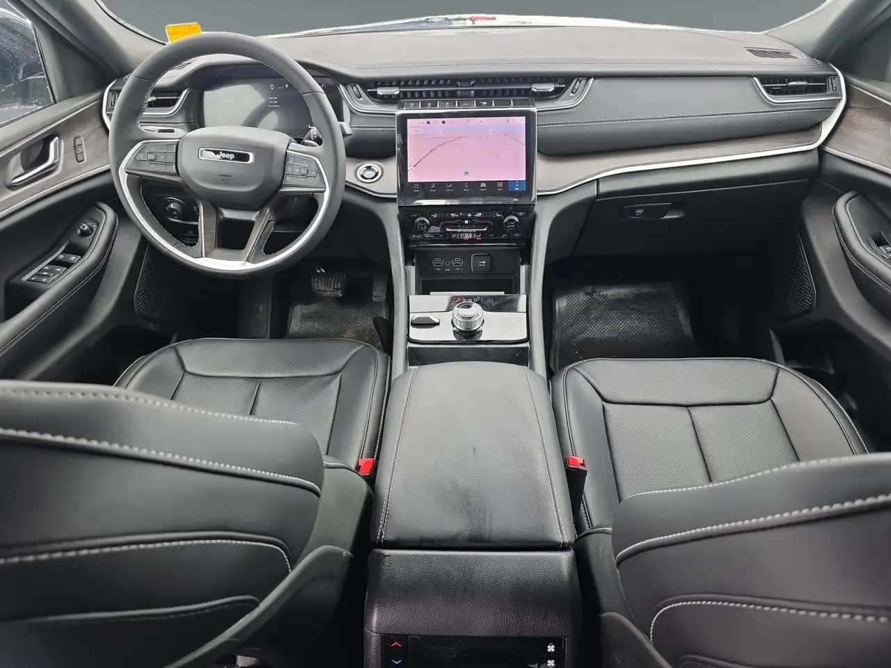 Jeep Grand Cherokee photo Jeep Grand Cherokee
