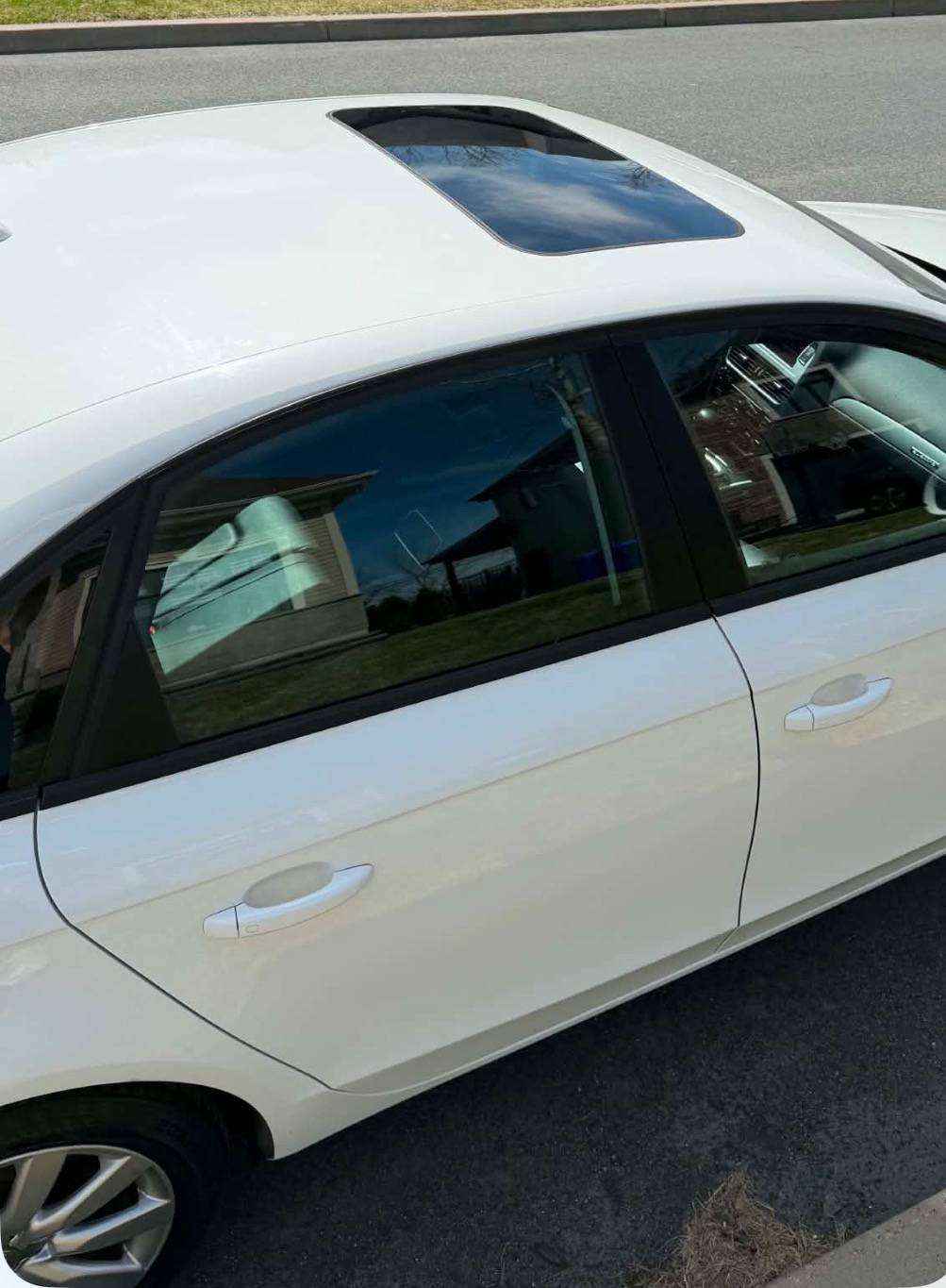2012 Audi A4 2.0T thumb 9