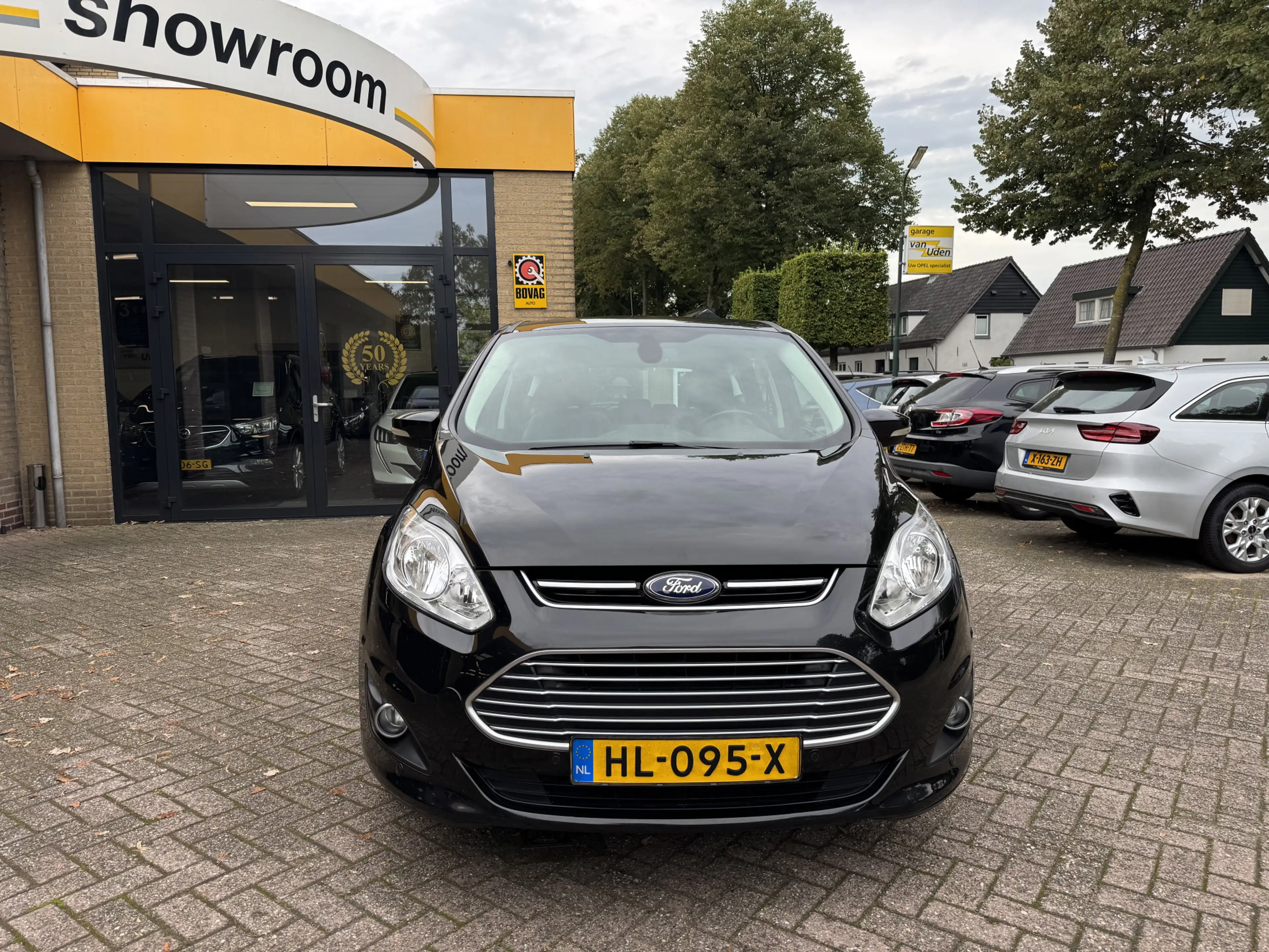 Ford C-Max 2.0 Plug-in Hybrid Titanium Plus Climate Control P — photo 2