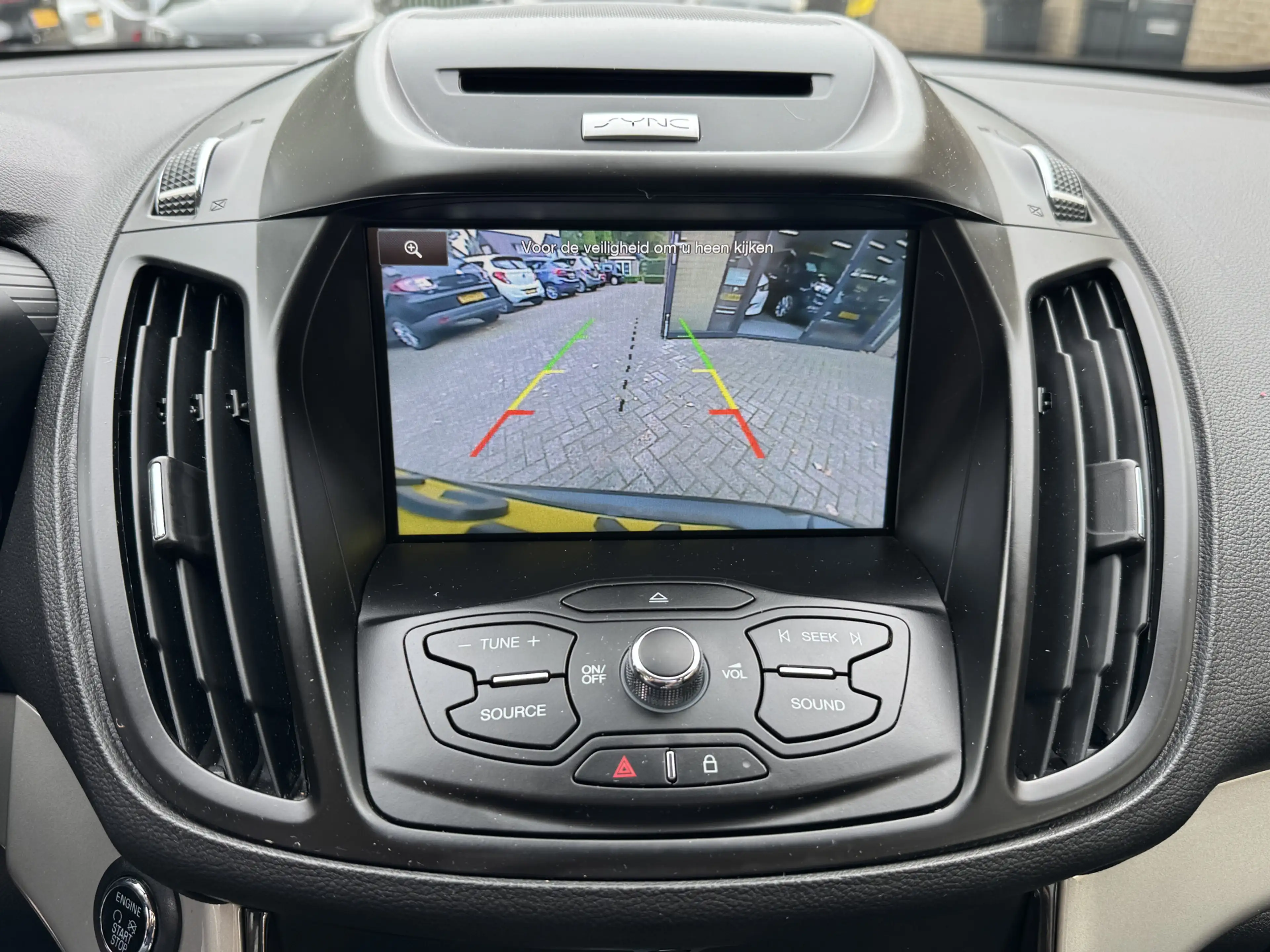 Ford C-Max 2.0 Plug-in Hybrid Titanium Plus Climate Control P — photo 8