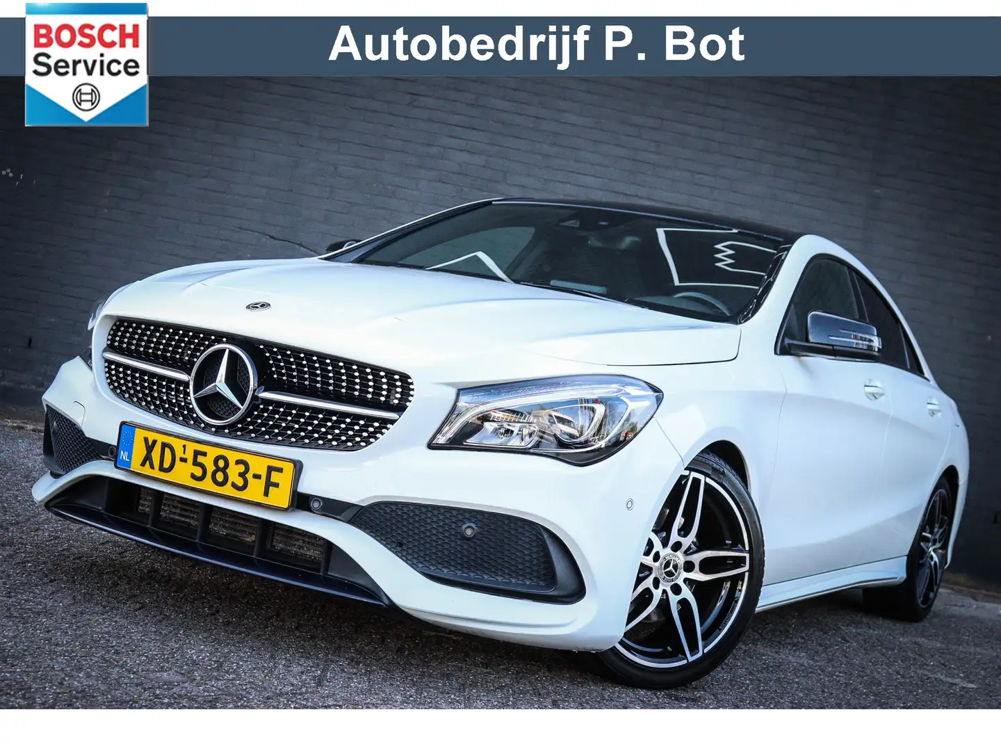 Mercedes-Benz CLA 180 Prestige AMG Styling/Panorama/Navi/Camera Wit - 1