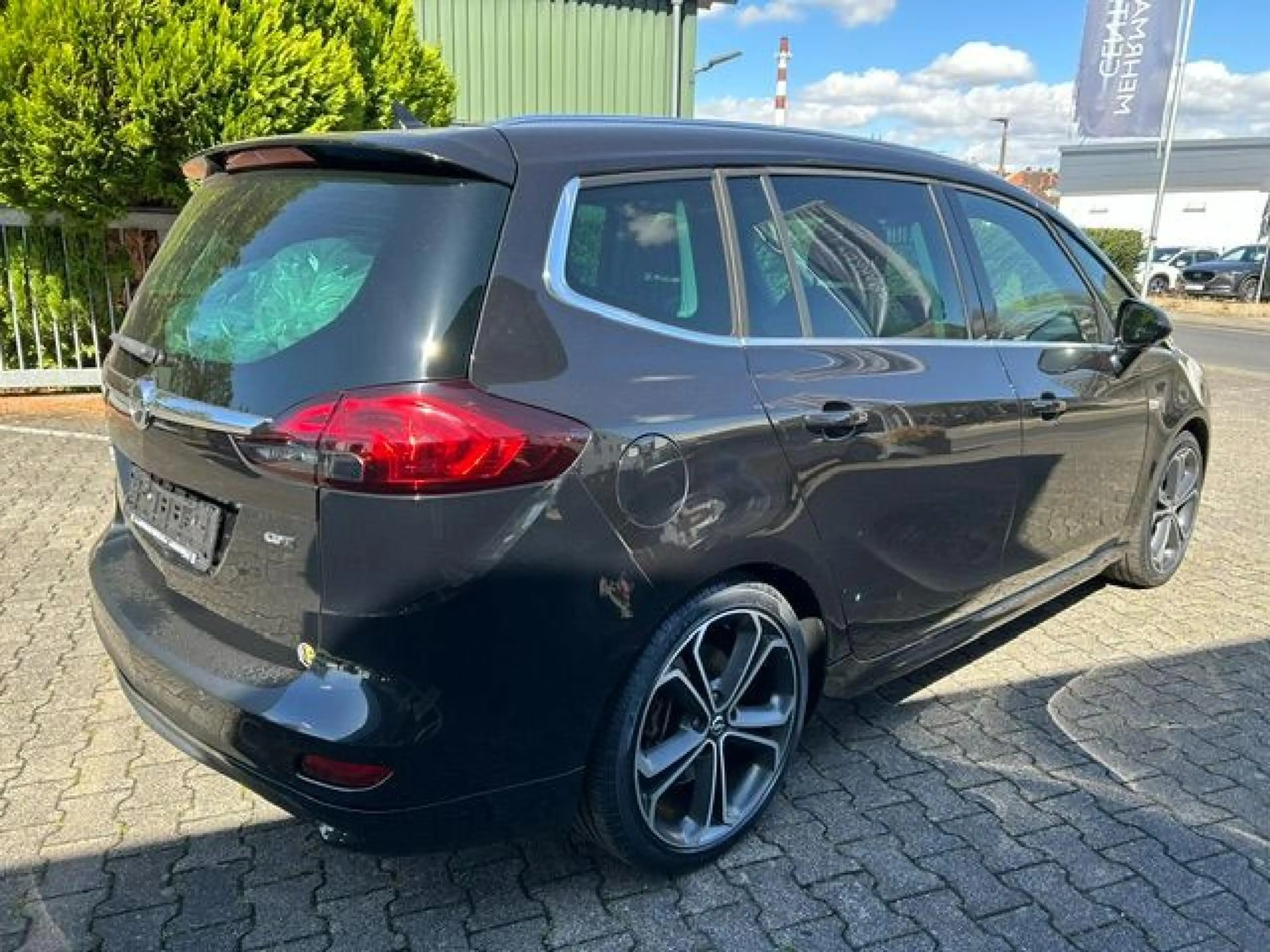 Opel Zafira Tourer Sport — photo 5