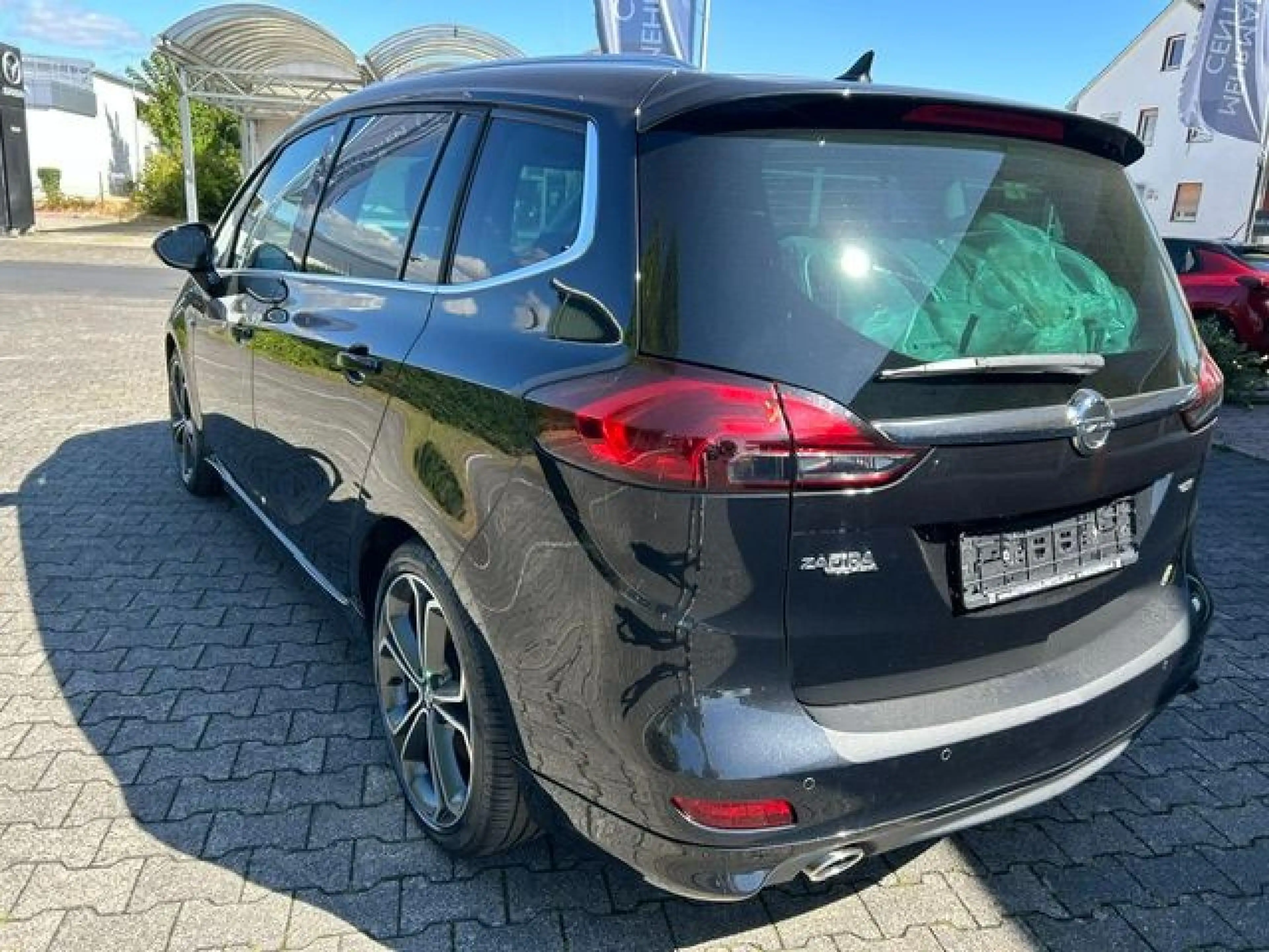 Opel Zafira Tourer Sport — photo 7