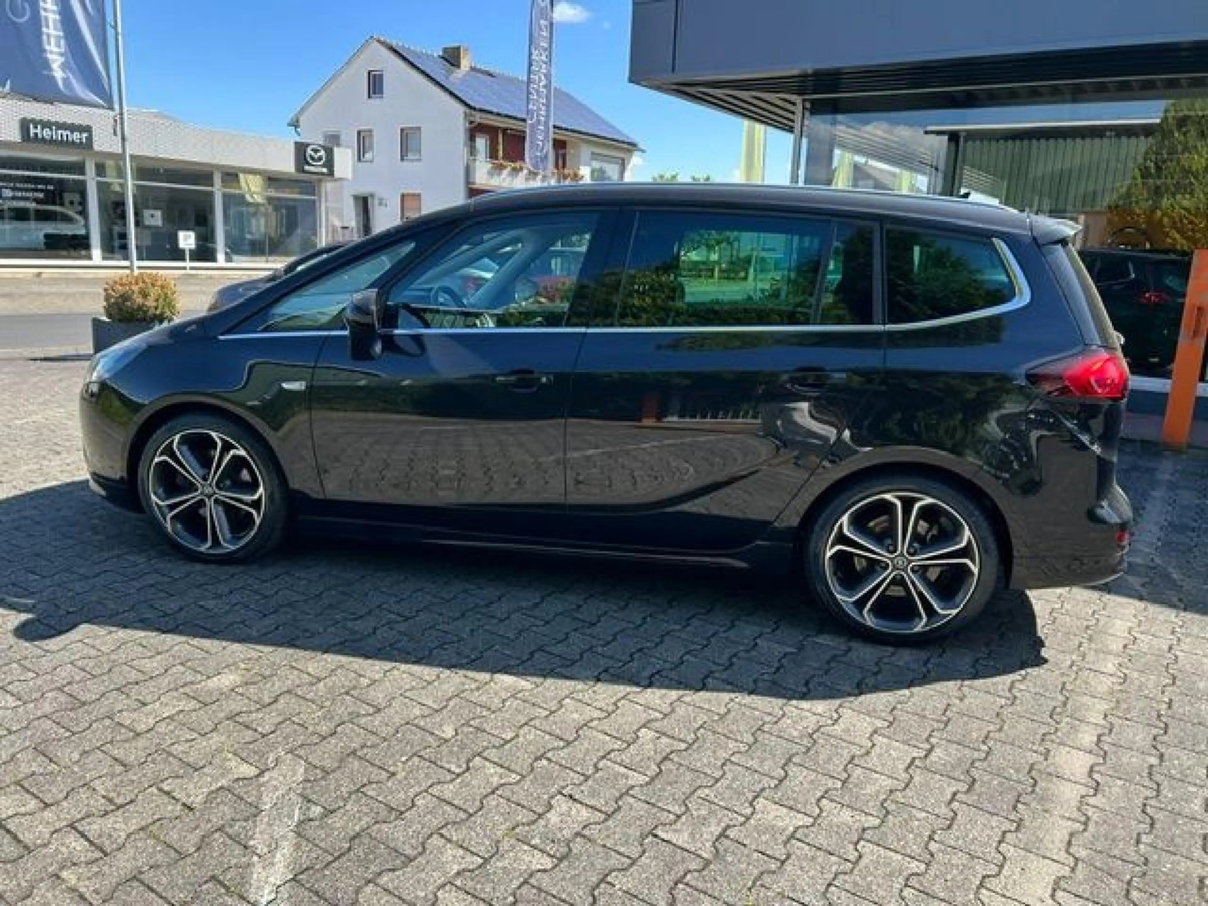 Opel Zafira Tourer Sport — photo 8