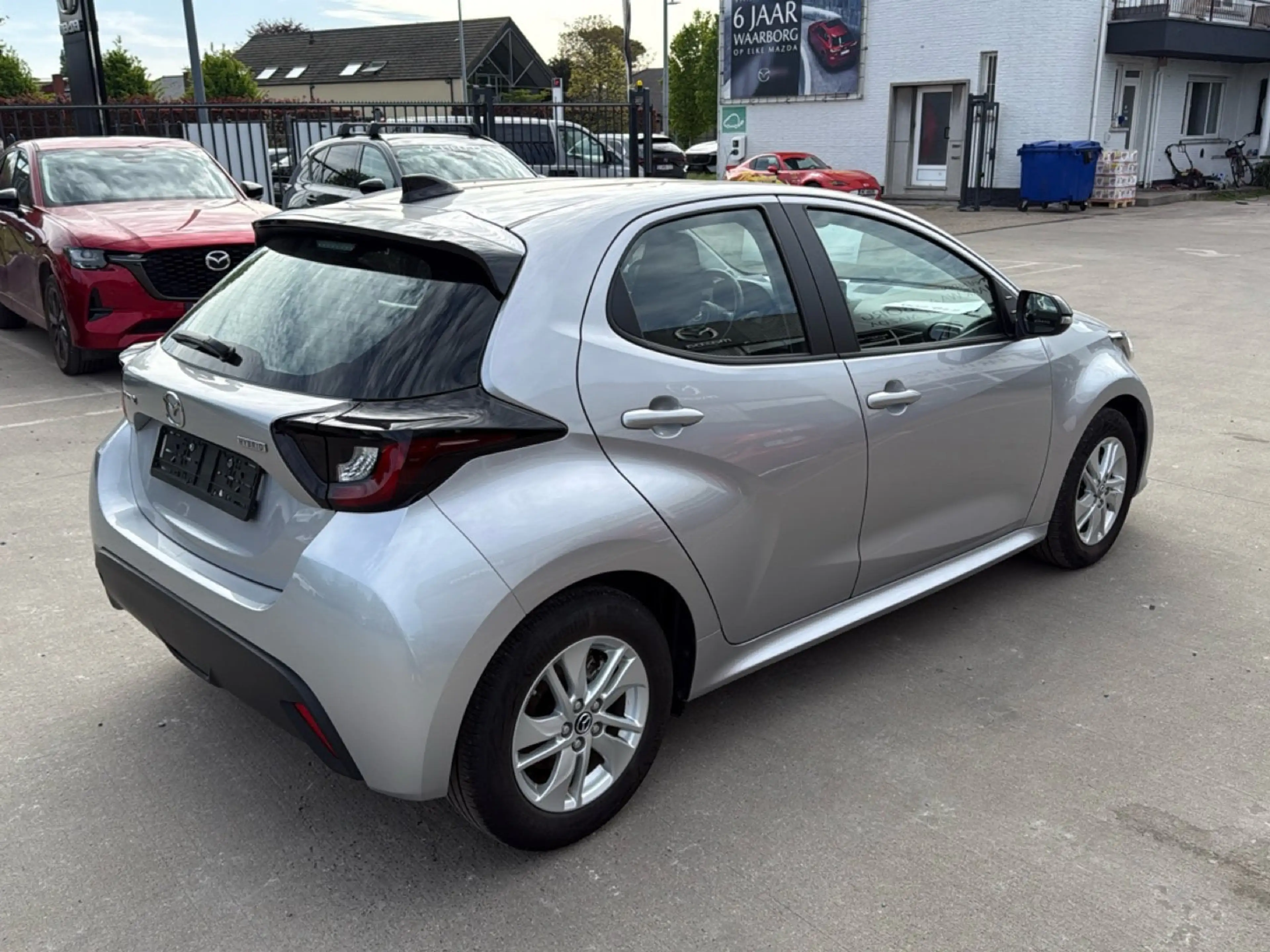Mazda 2 1.5 Hybrid VVT-i 116 Centre-Line — photo 6