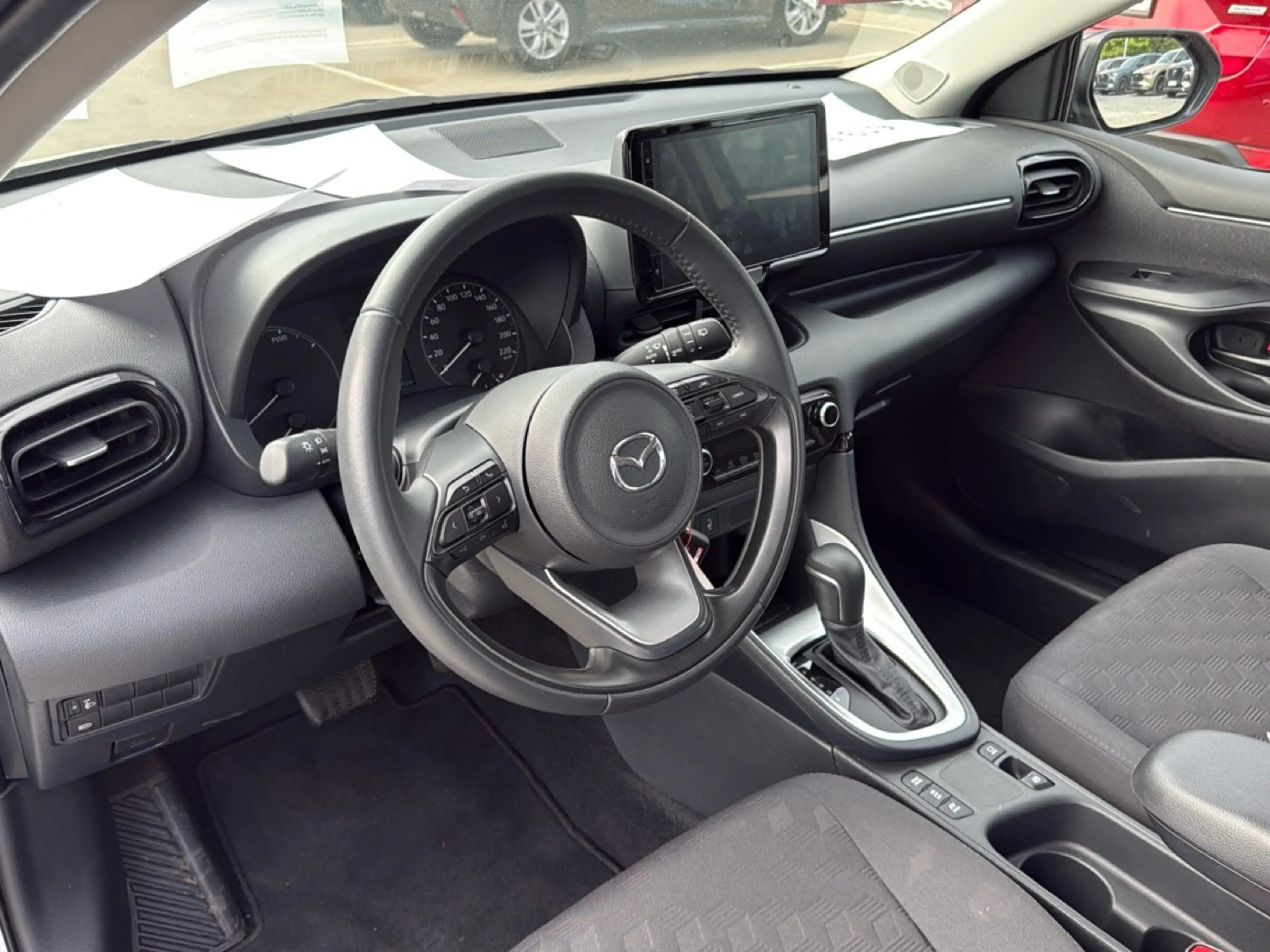 Mazda 2 1.5 Hybrid VVT-i 116 Centre-Line — photo 9