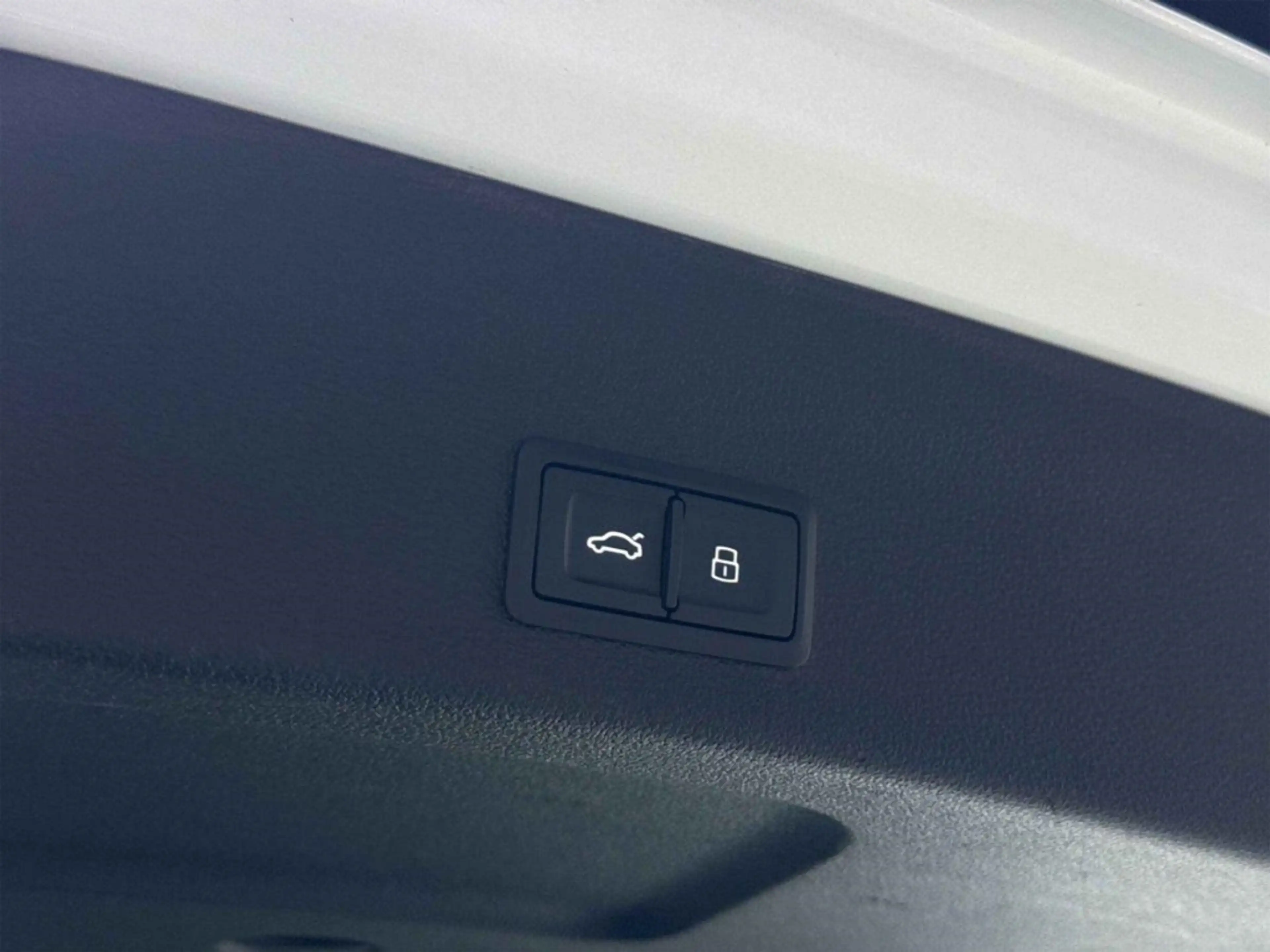 Audi A6 allroad quattro  50 TDI B&O Luft Matrix Pano — photo 11