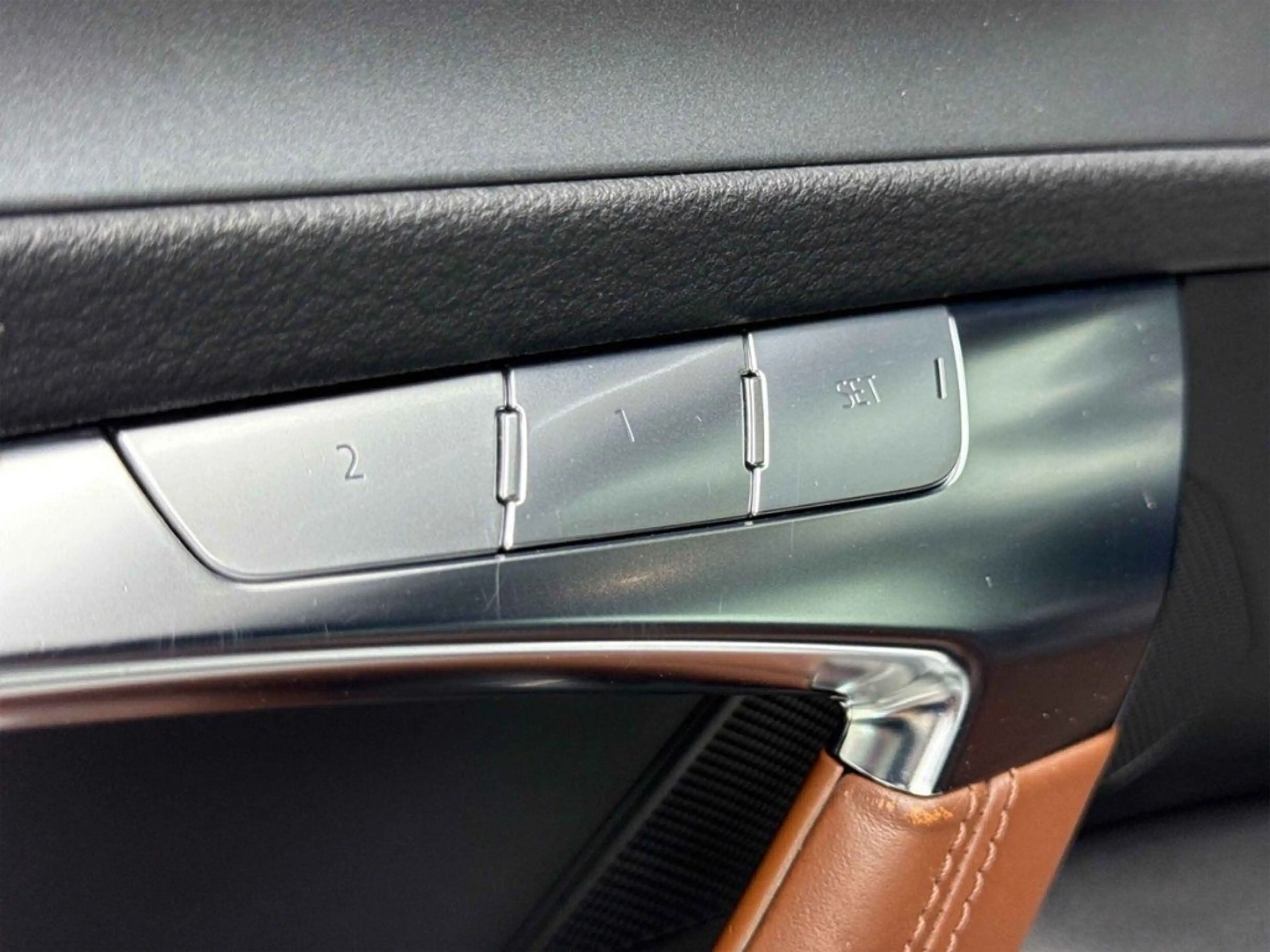 Audi A6 allroad quattro  50 TDI B&O Luft Matrix Pano — photo 14