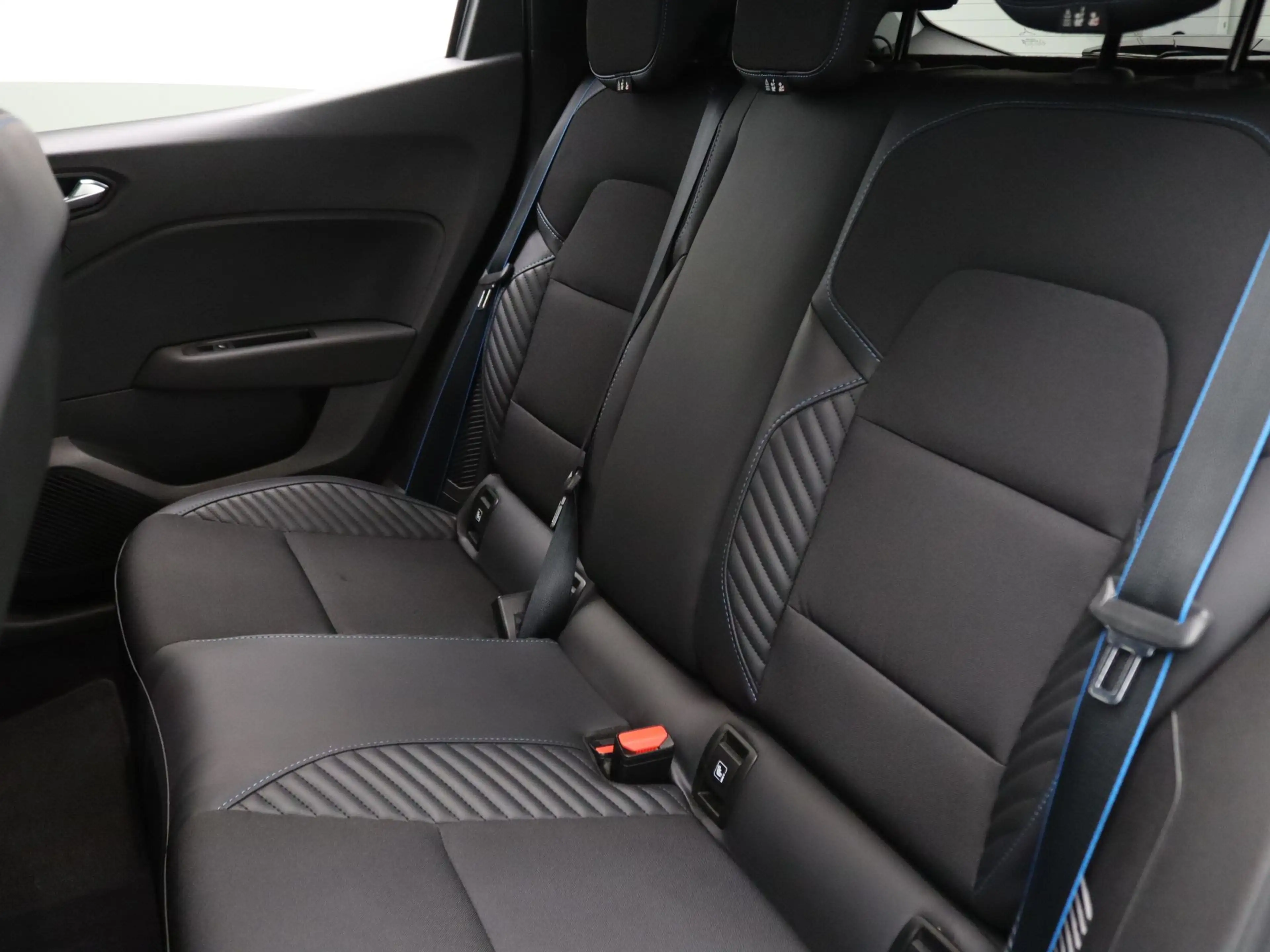 Renault Clio 145pk E-Tech Full Hybrid esprit Alpine Apple Carpl — photo 30