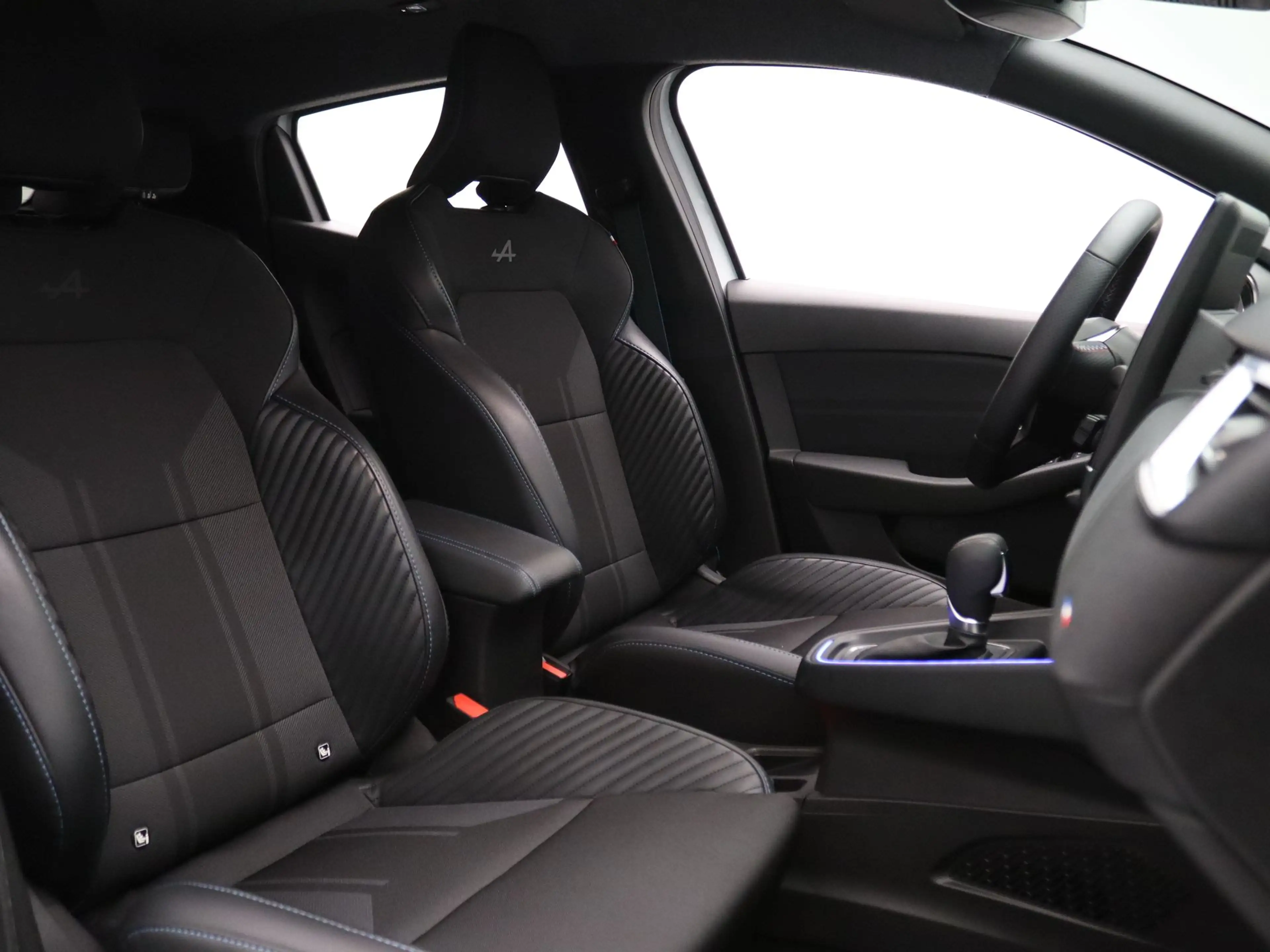 Renault Clio 145pk E-Tech Full Hybrid esprit Alpine Apple Carpl — photo 33