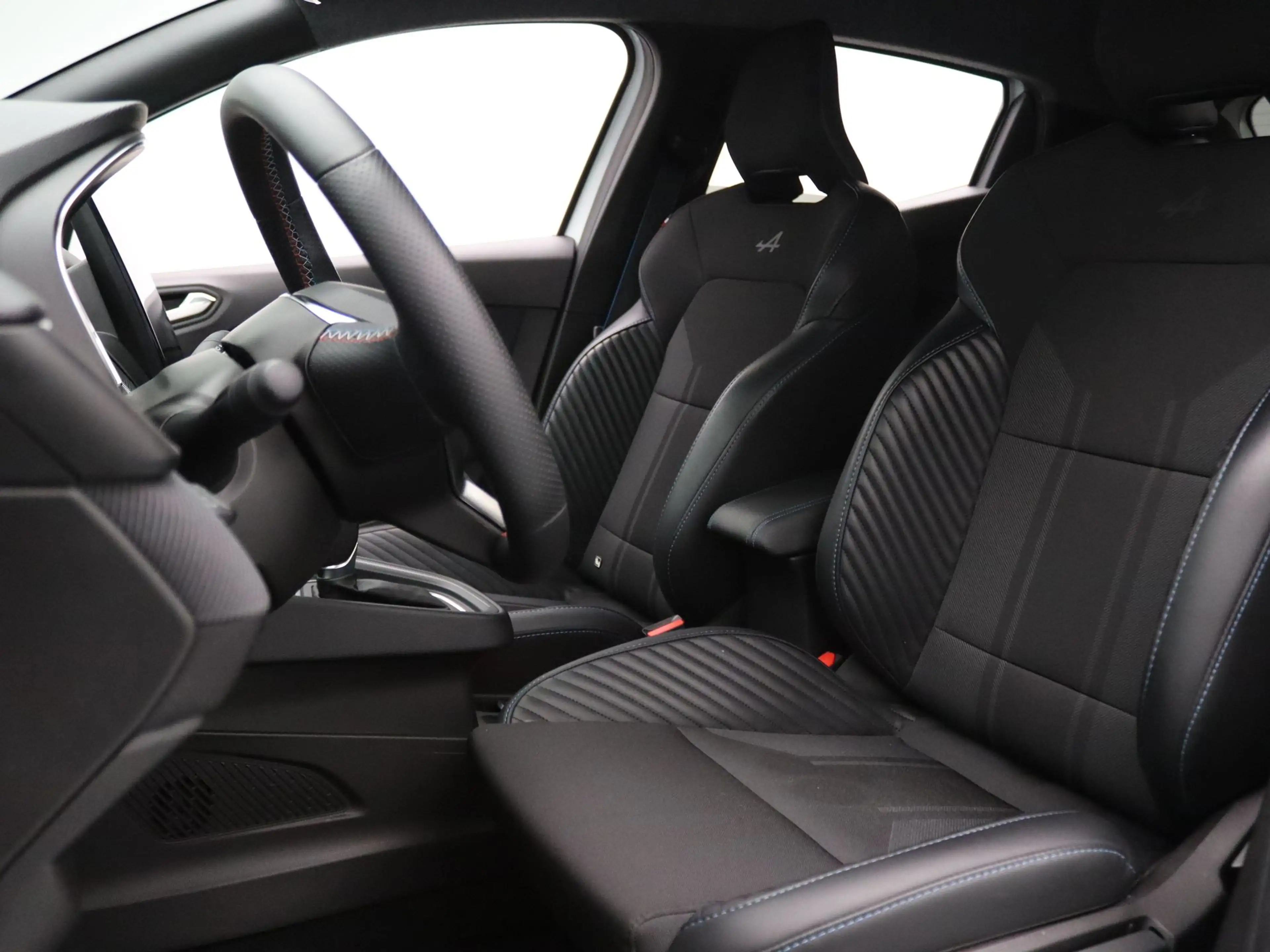 Renault Clio 145pk E-Tech Full Hybrid esprit Alpine Apple Carpl — photo 5