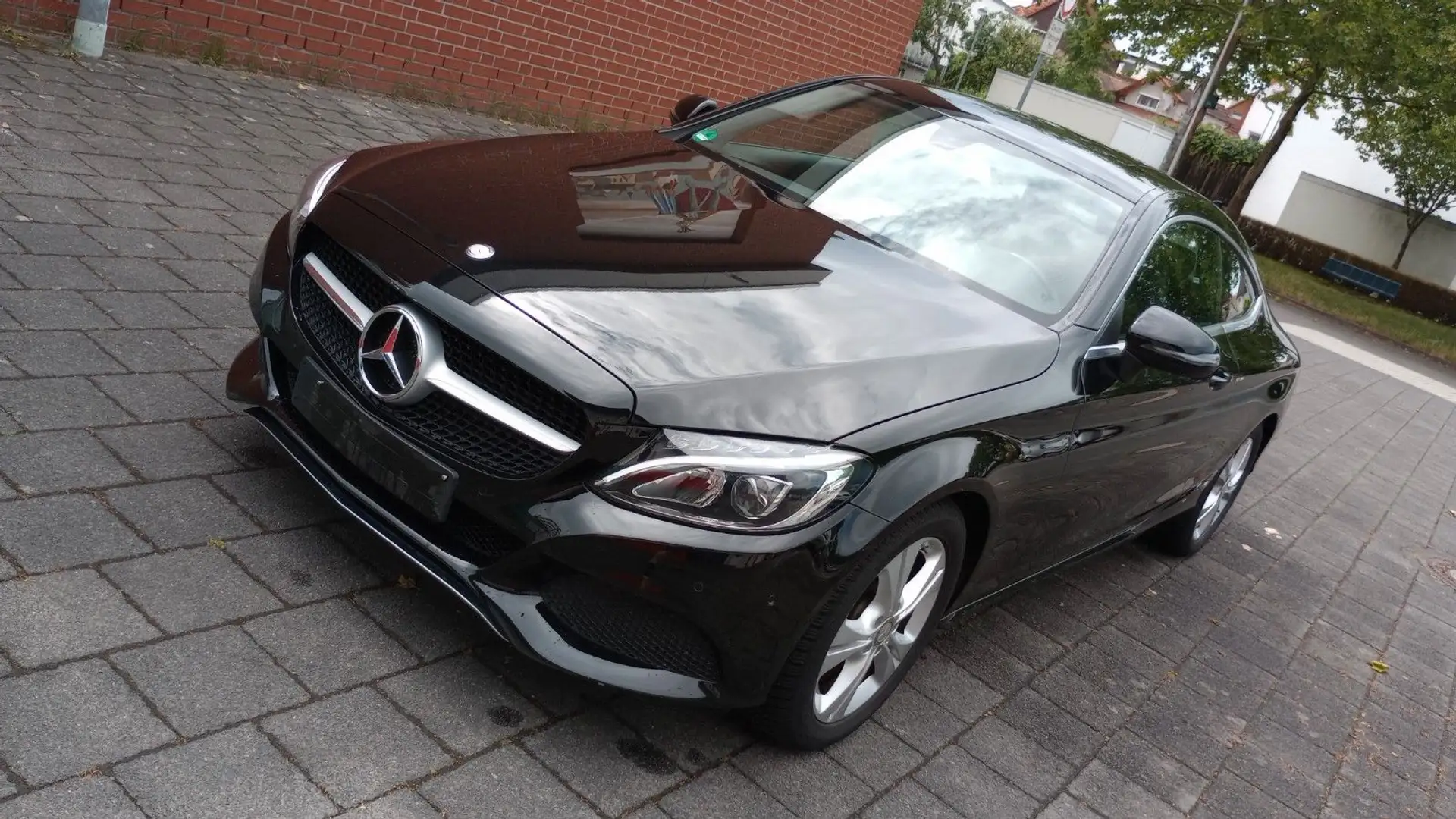 Mercedes-Benz C 180 Coupe Autom Navi Rückfahrkamera Scheckheft Noir - 1
