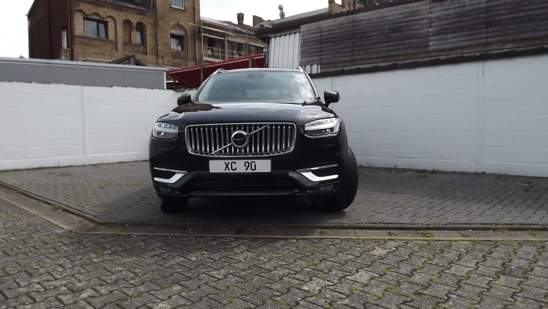 Volvo XC90 B5 Diesel AWD Plus Bright Schwarz - 1