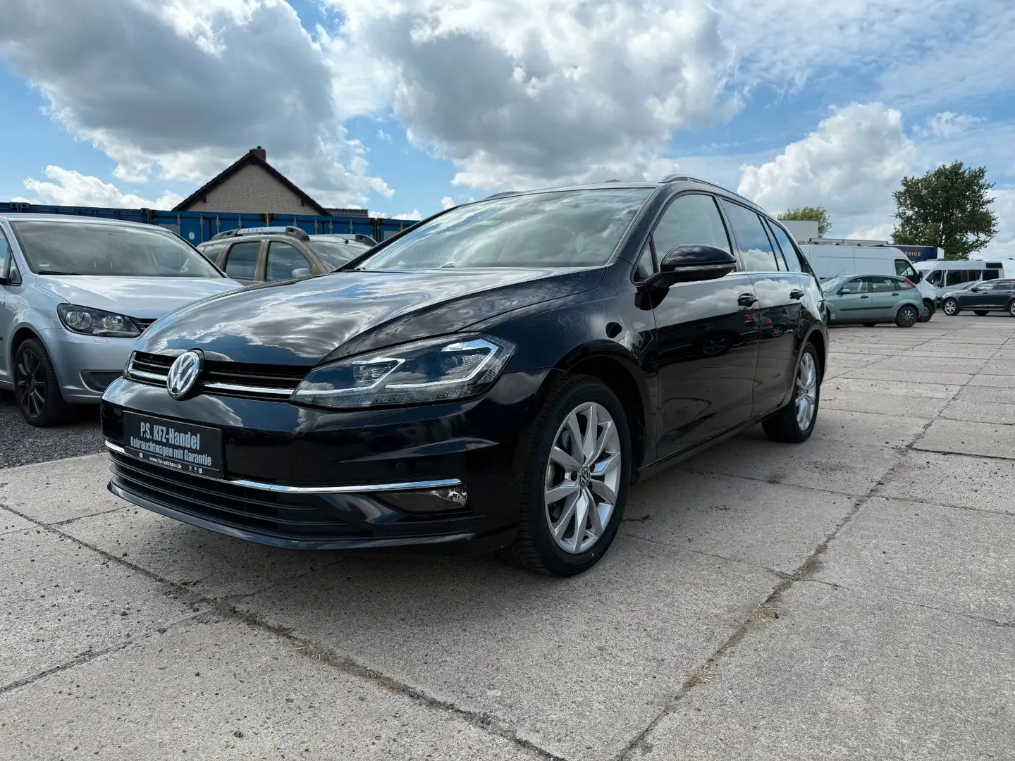Volkswagen Golf VII Variant Highline DSG AHK Noir - 1