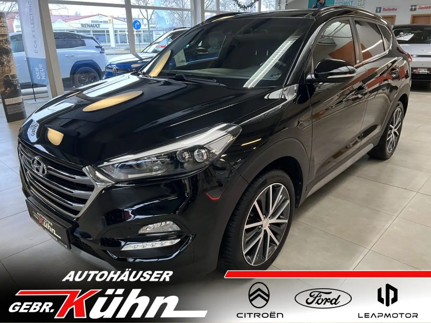 Hyundai TUCSON 1.6 Turbo 2WD DCT Passion Plus Schwarz - 1