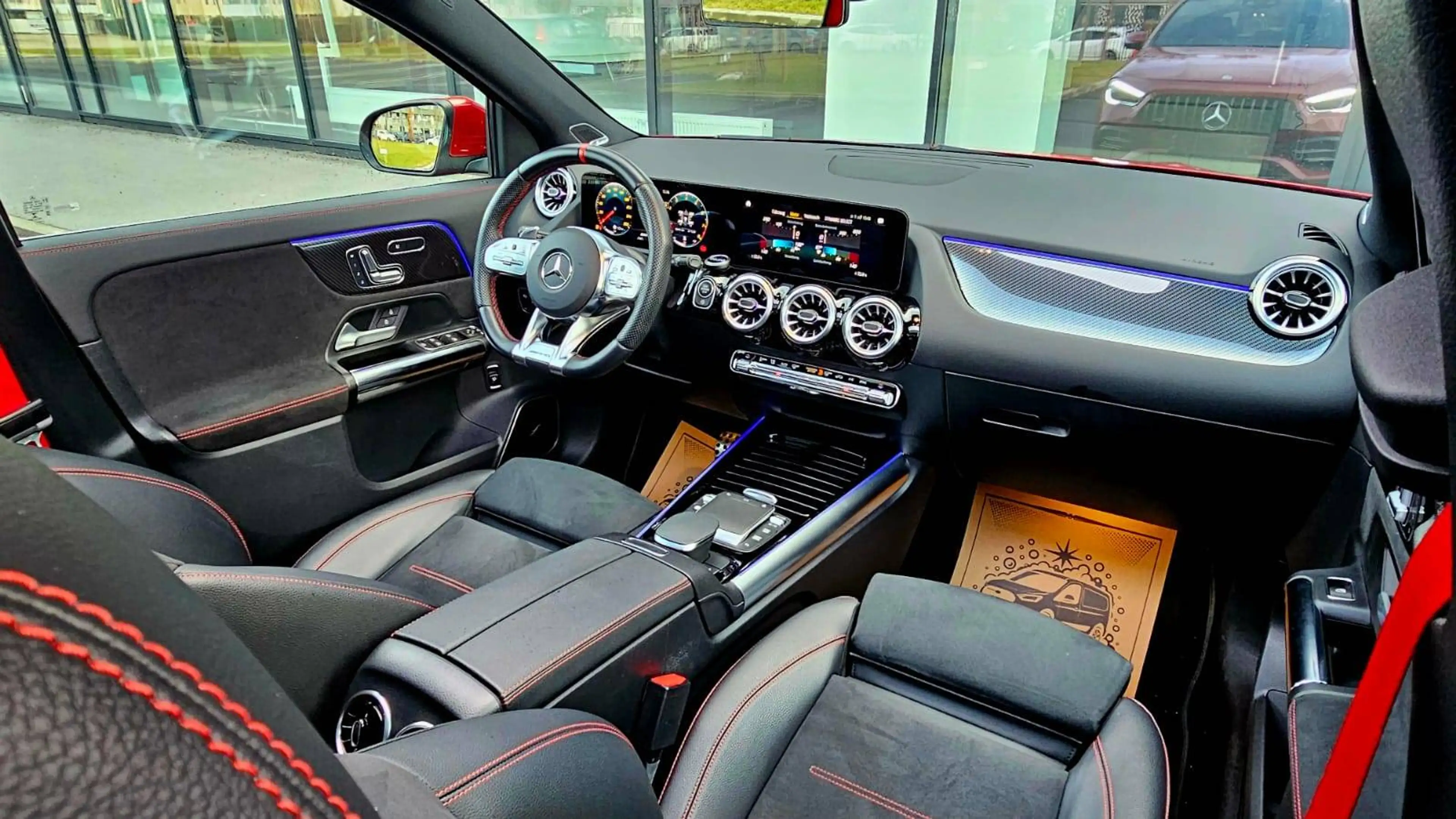 Mercedes-Benz GLA 35 AMG GLA 35 4MATIC Aut."Nur 46.000 Km" "Neues Pickerl" "Neues Service" — photo 13
