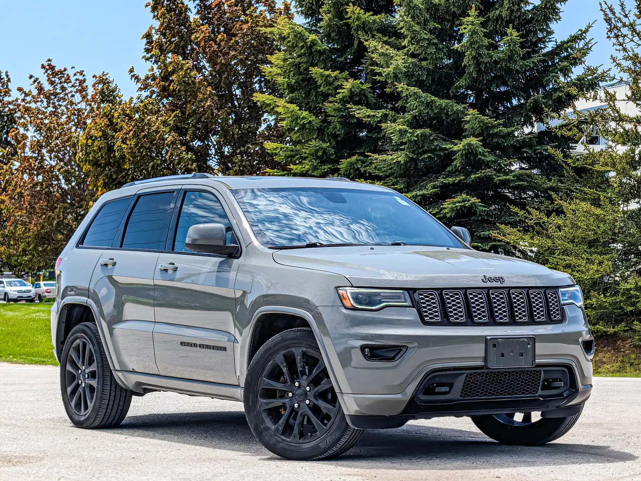 Jeep Grand Cherokee снимка Jeep Grand Cherokee