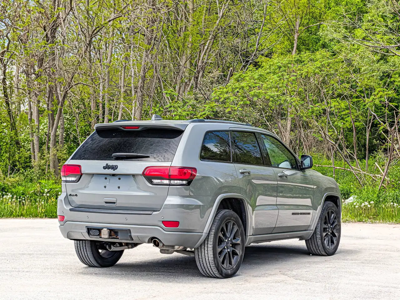 Jeep Grand Cherokee снимка Jeep Grand Cherokee
