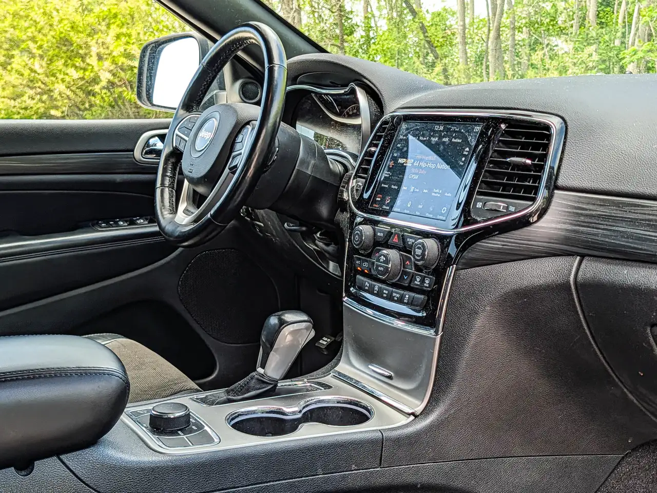 Jeep Grand Cherokee снимка Jeep Grand Cherokee