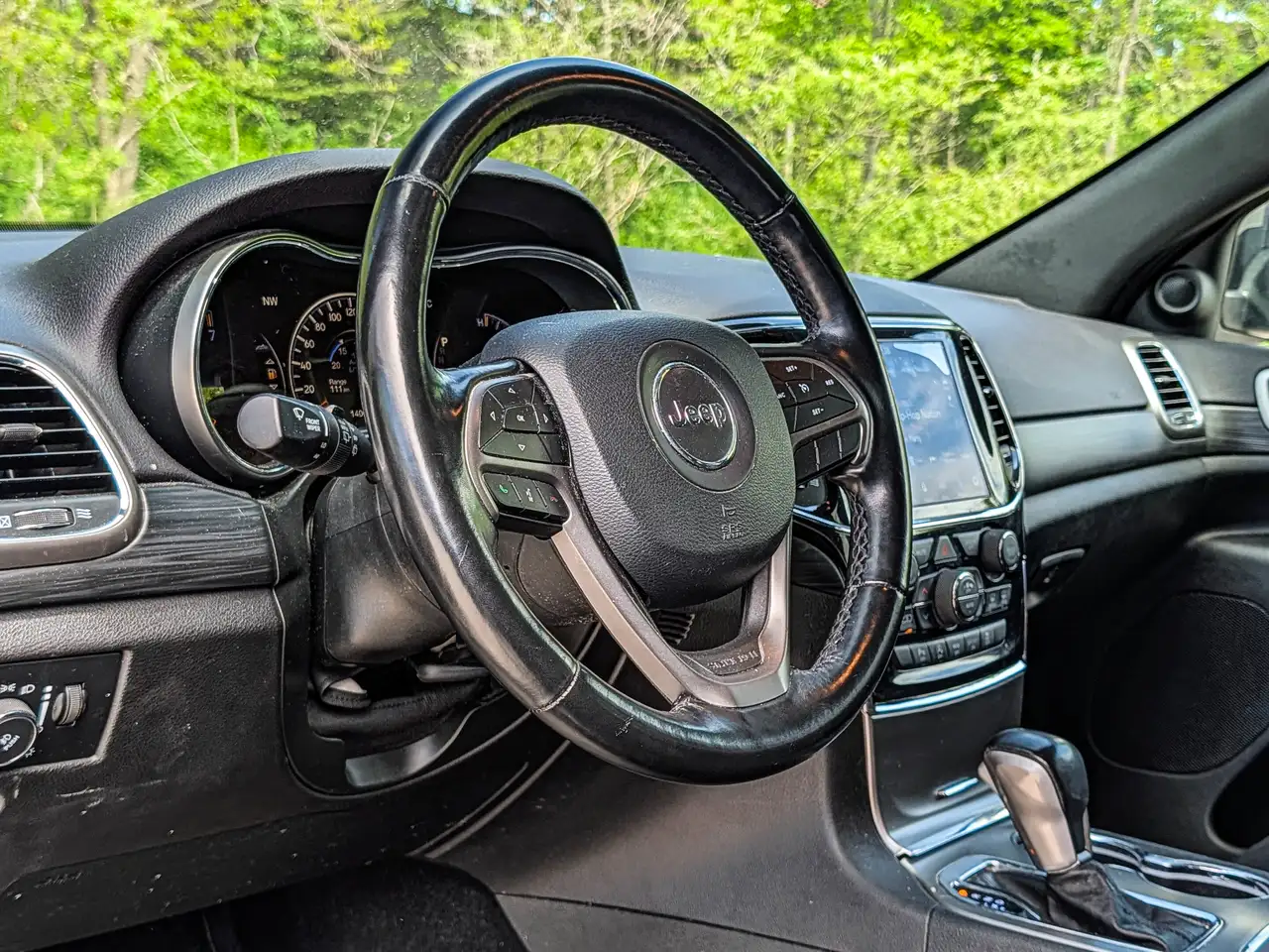 Jeep Grand Cherokee снимка Jeep Grand Cherokee