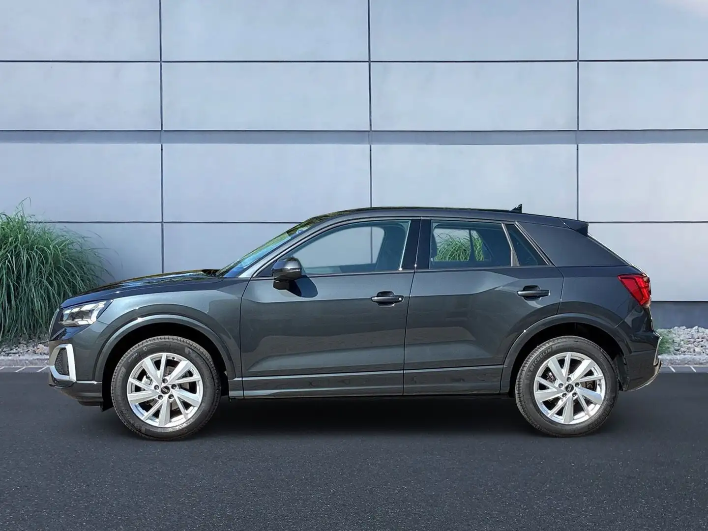 Audi Q2 Advanced 35 TFSI 110(150) kW(PS) S tronic Grau - 2