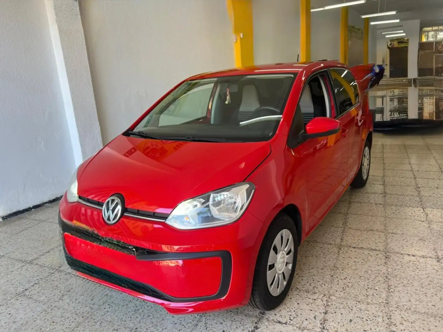 Volkswagen up! 1.0 BMT High 44kW Rojo - 1