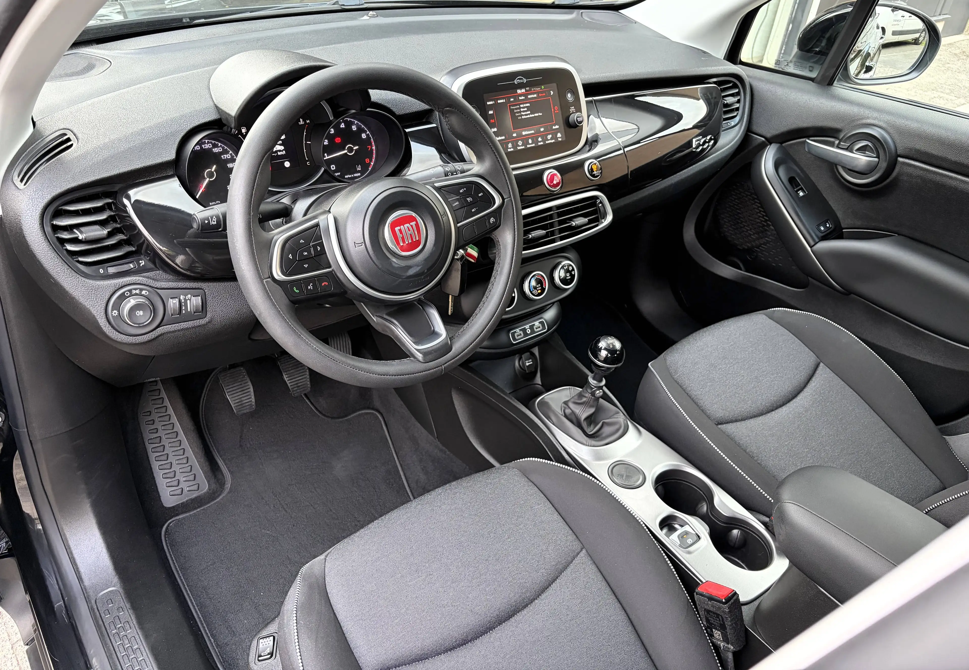 Fiat 500X 1.6i E-torq - CARPLAY — photo 9