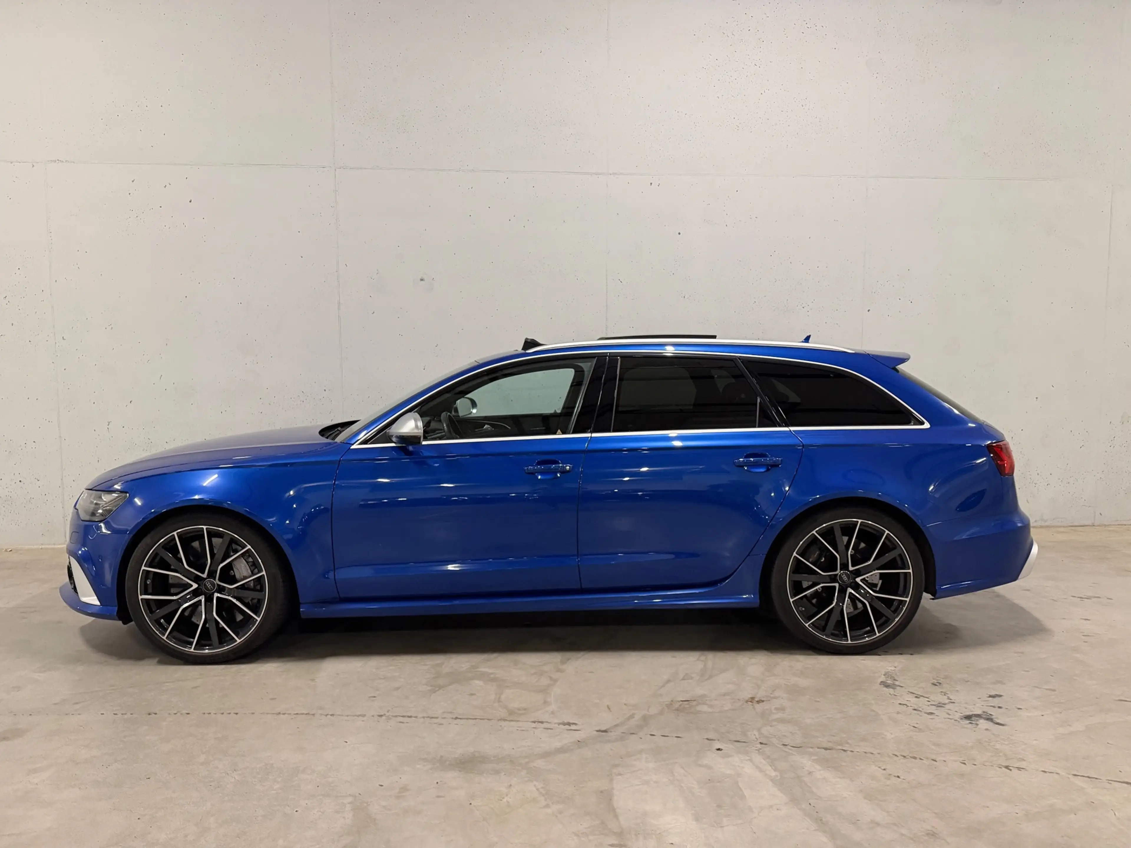 Audi RS6 Avant Quattro Performance Pano 605pk Keramisch Mil