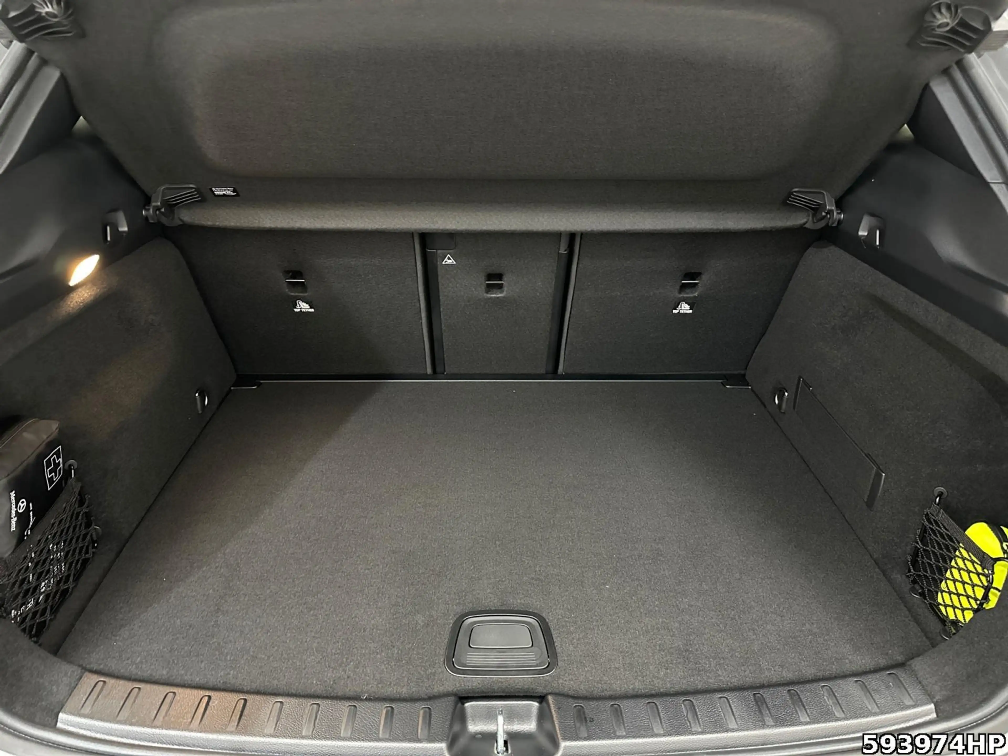 Mercedes-Benz GLA 180 +AMG-LINE+FAHRASSIST+MULTIBEAM+KEYLESS+ — photo 6
