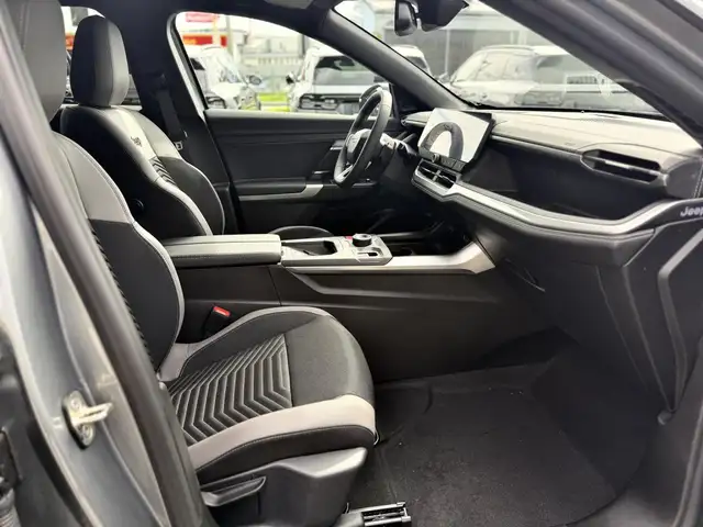 Jeep Compass view 12