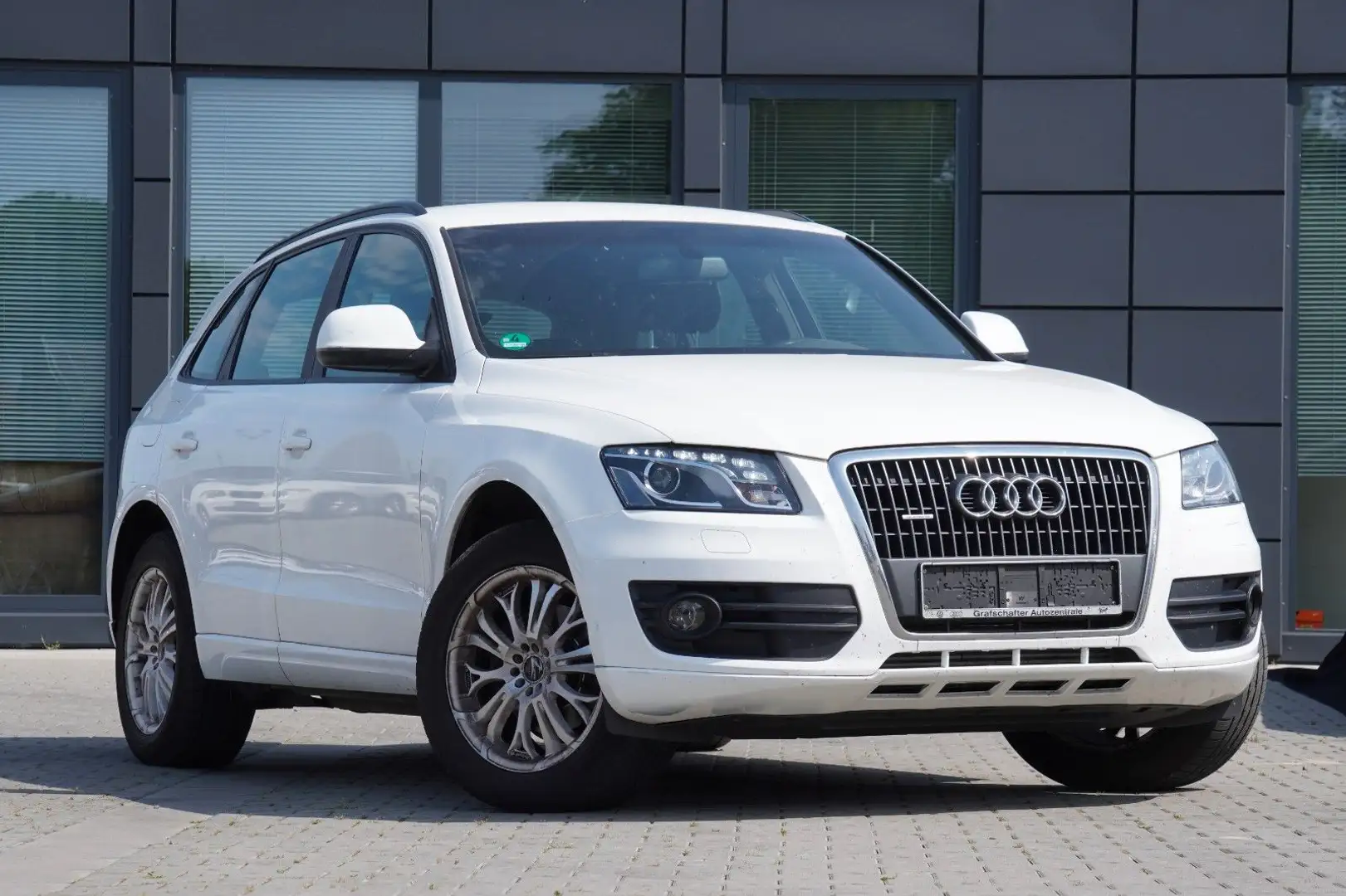 Audi Q5 2.0 TDI quattro Blanc - 1