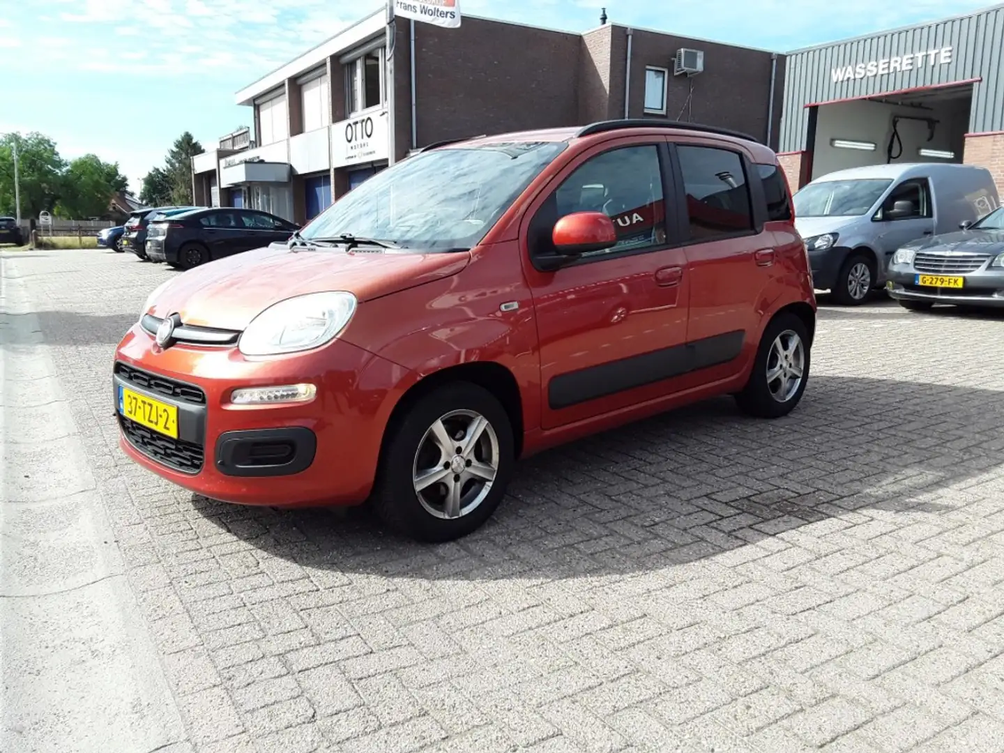 Fiat Panda 0.9 TWINAIR LOUNGE / AIRCO / STUURBEKR. Rouge - 1